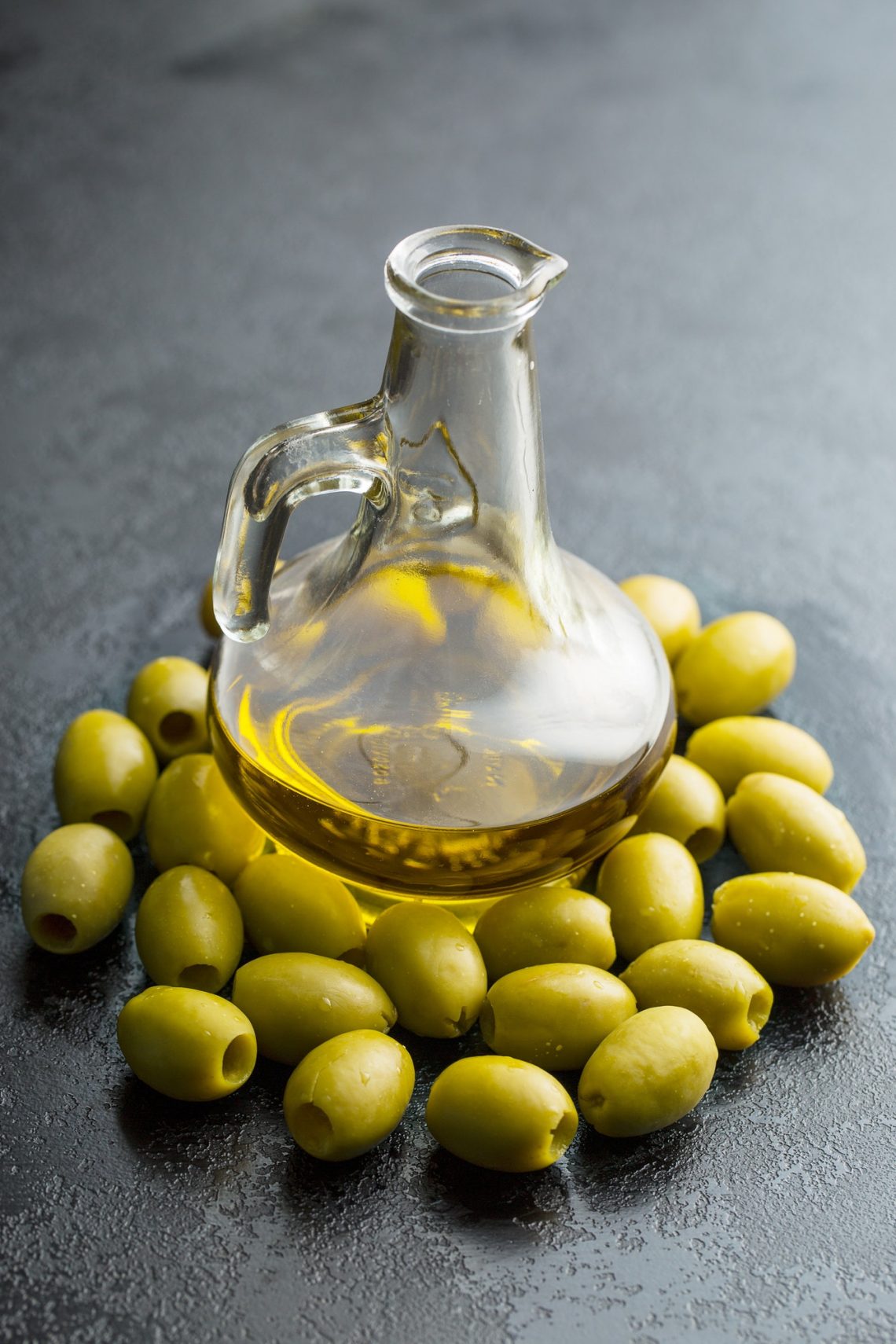 7 Simple Ways to Get Water Out Of Your Ear ThriveNaija