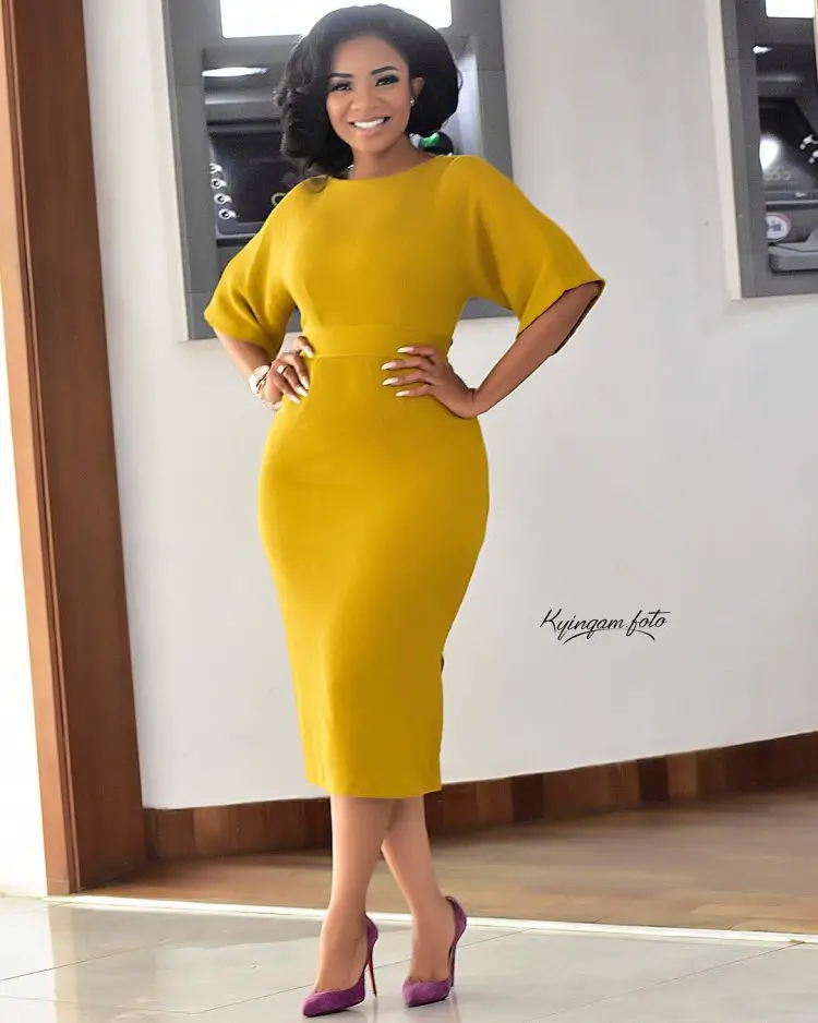 Serwaa Amihere Style: 15 Work Outfit Ideas From The Beautiful GHOne TV ...