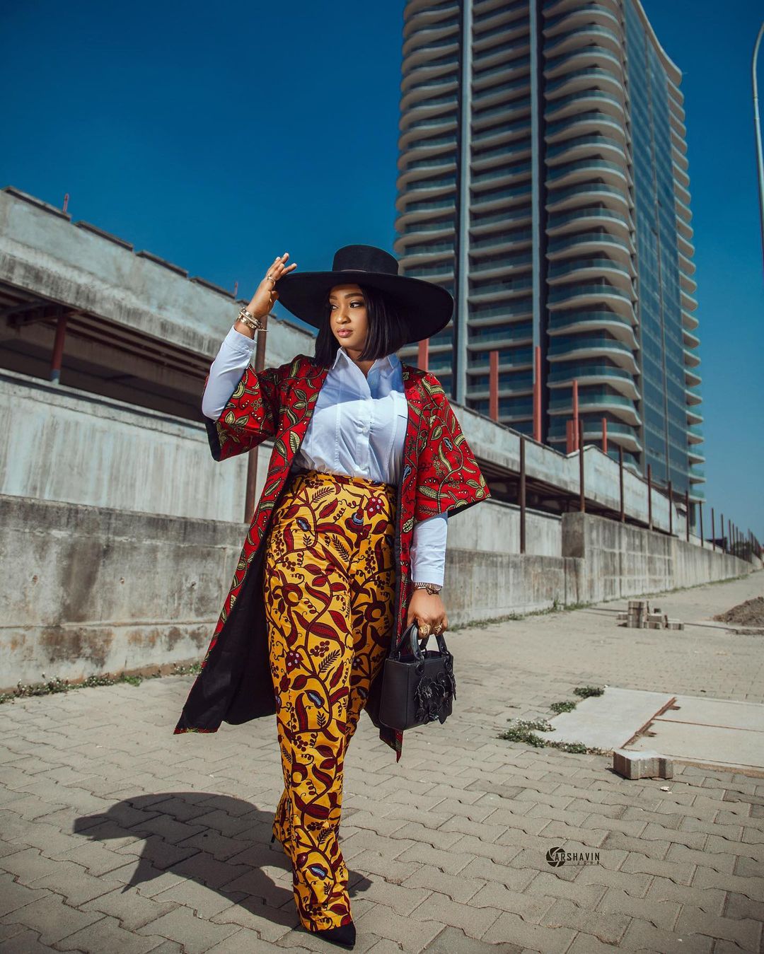 Classy Sleeveless Ankara Kimono