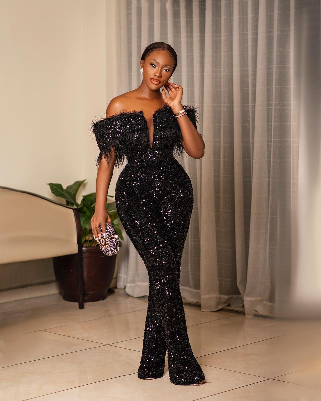  Linda Osifo- Looking Exquisite In A Trendy Jumpsuit Style