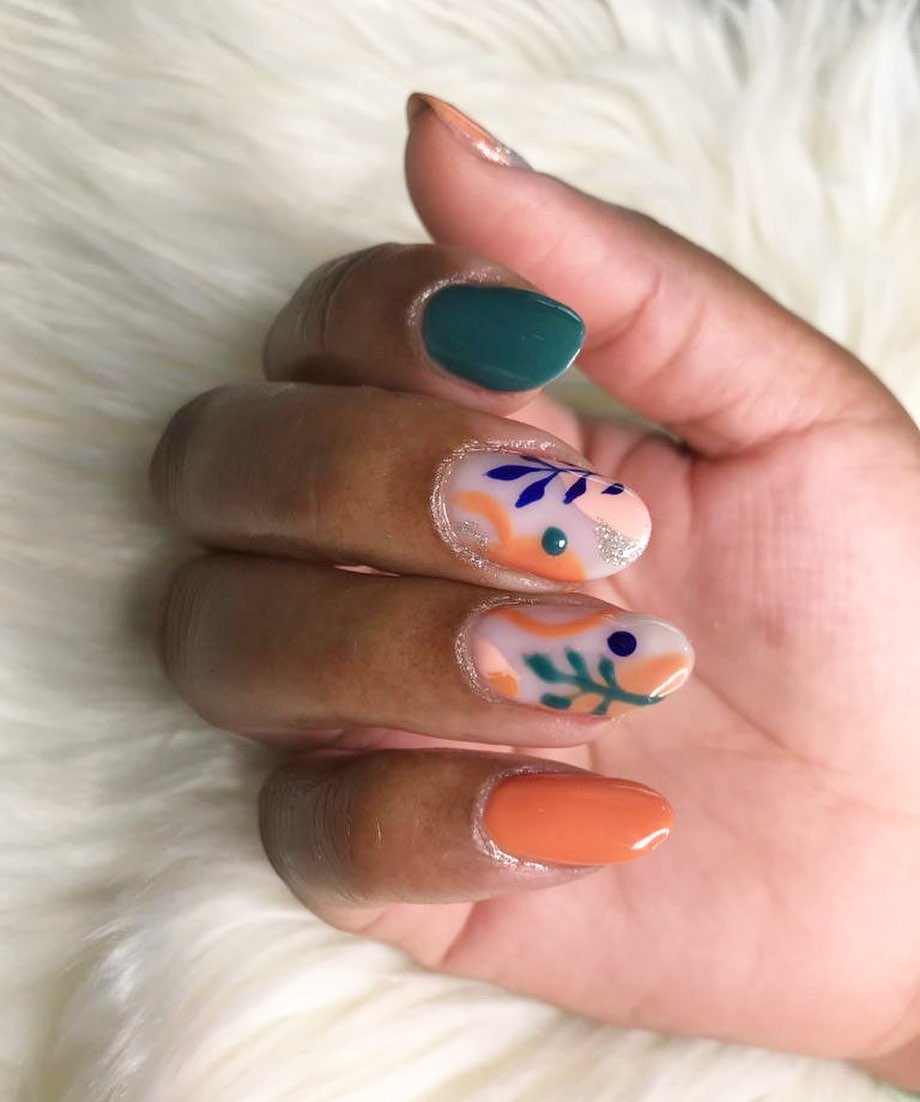 Autumn Nail Art With Touch of Spring