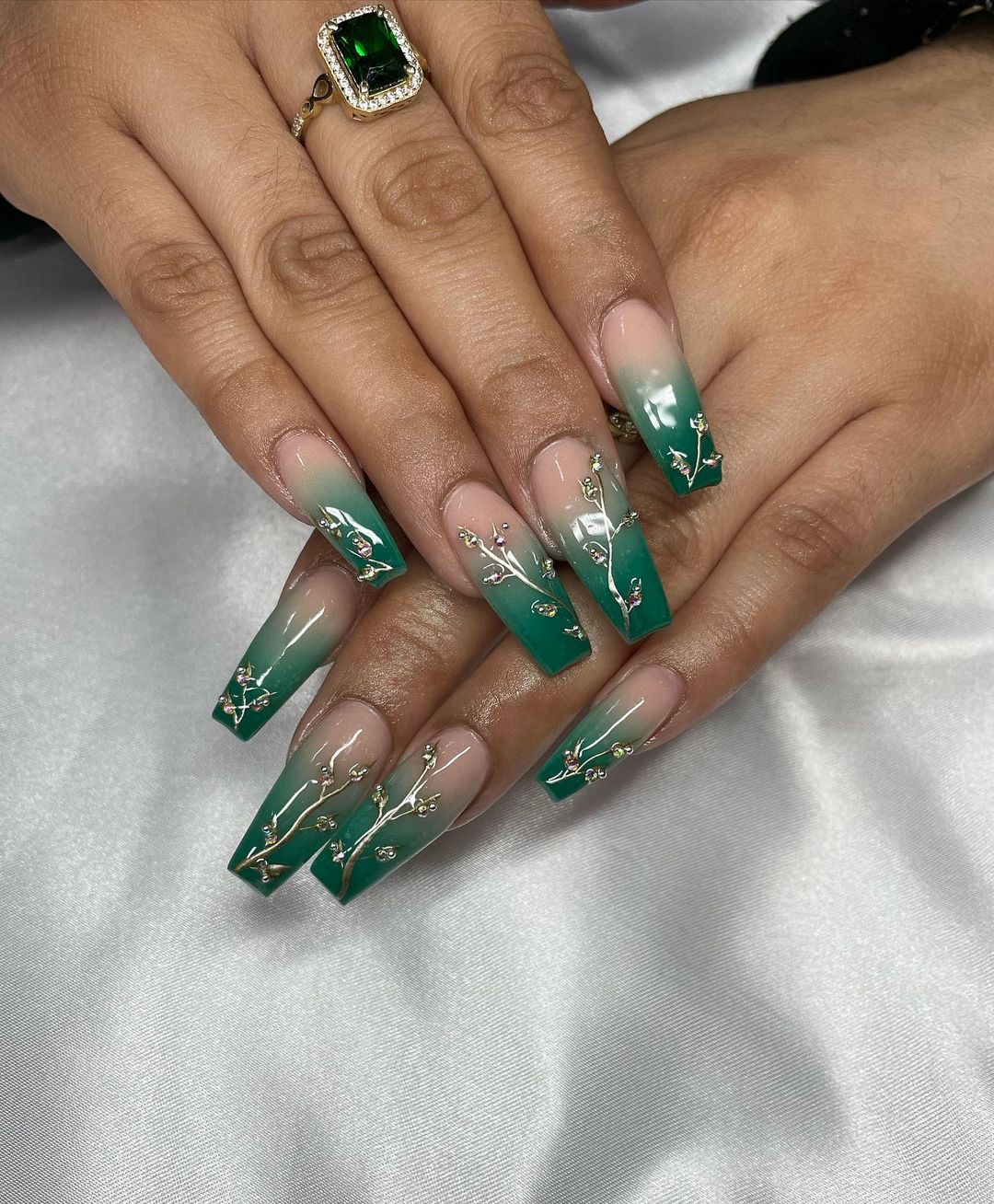  Green Ombre Nails