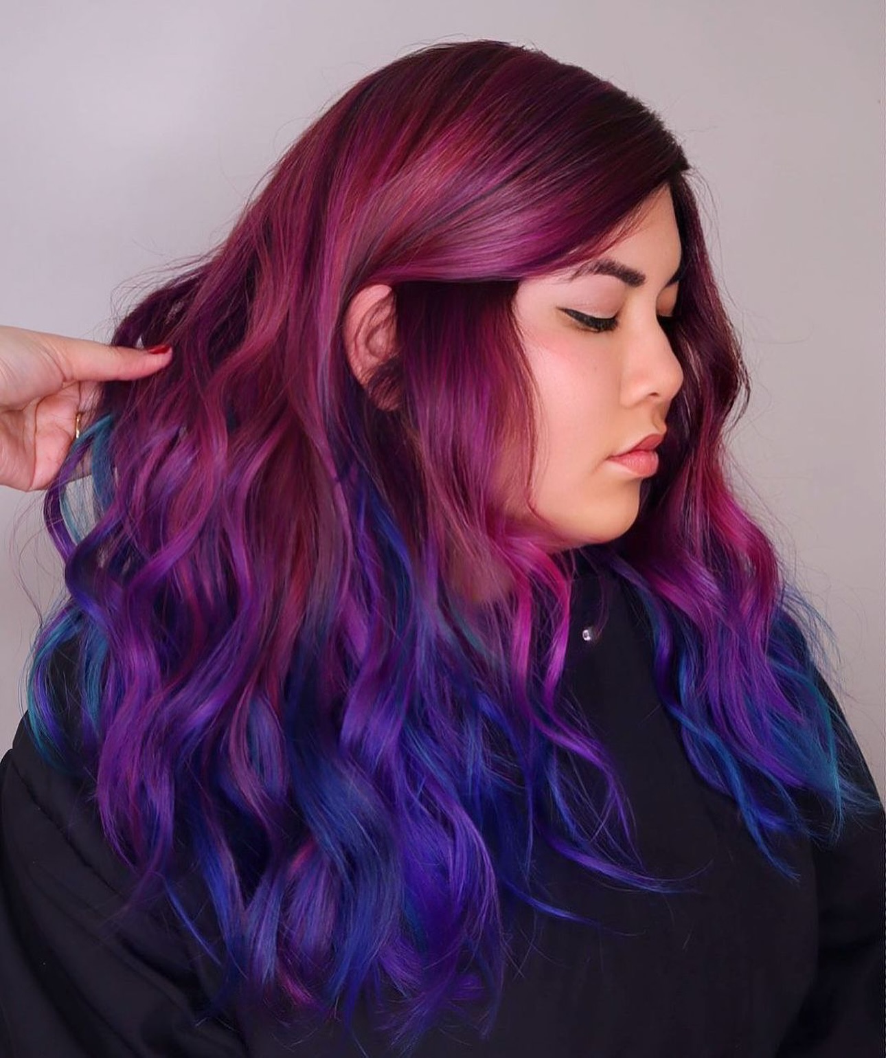 Wavy Pulp Riot Hairstyle
