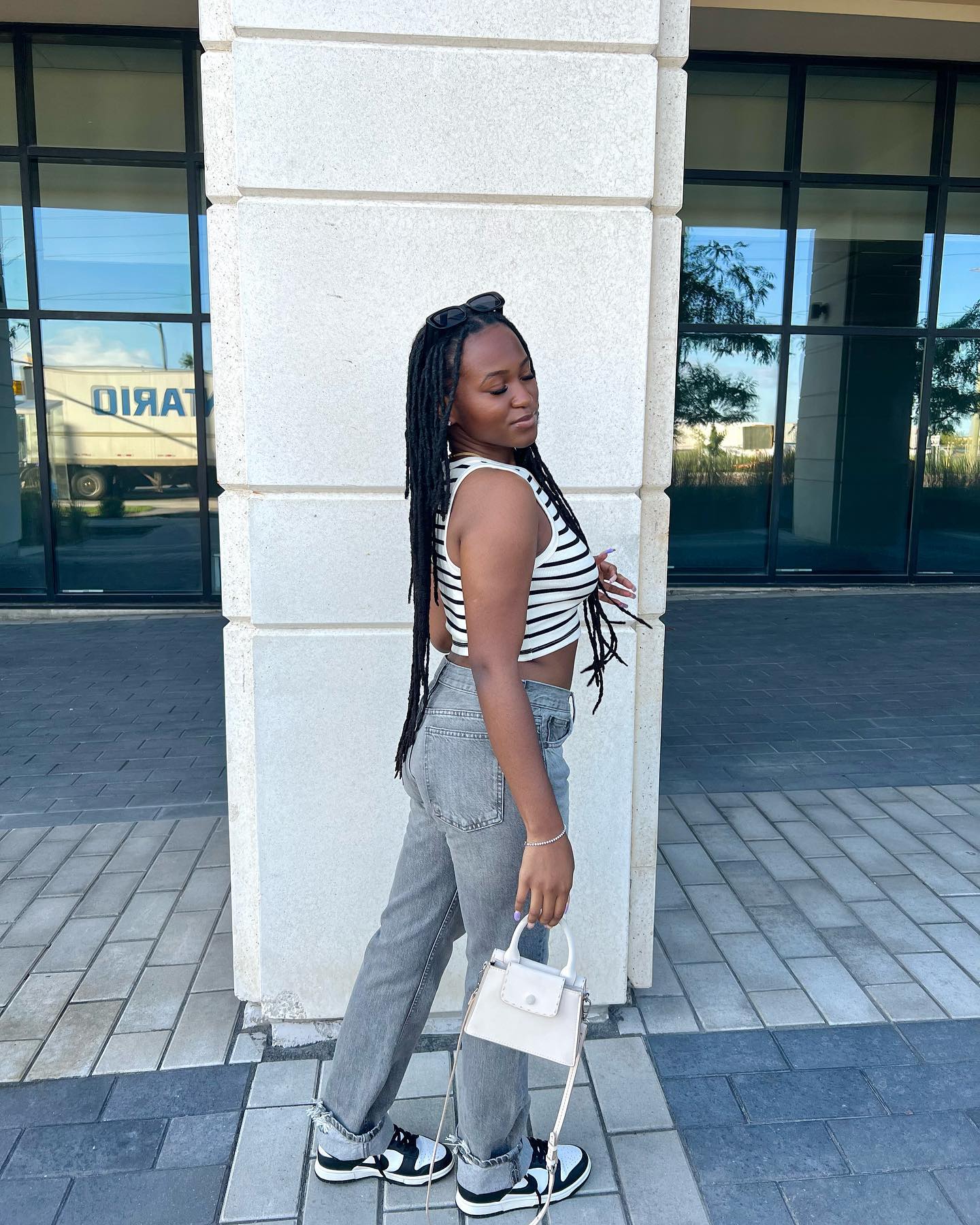 Short Sleeve Top And Jean