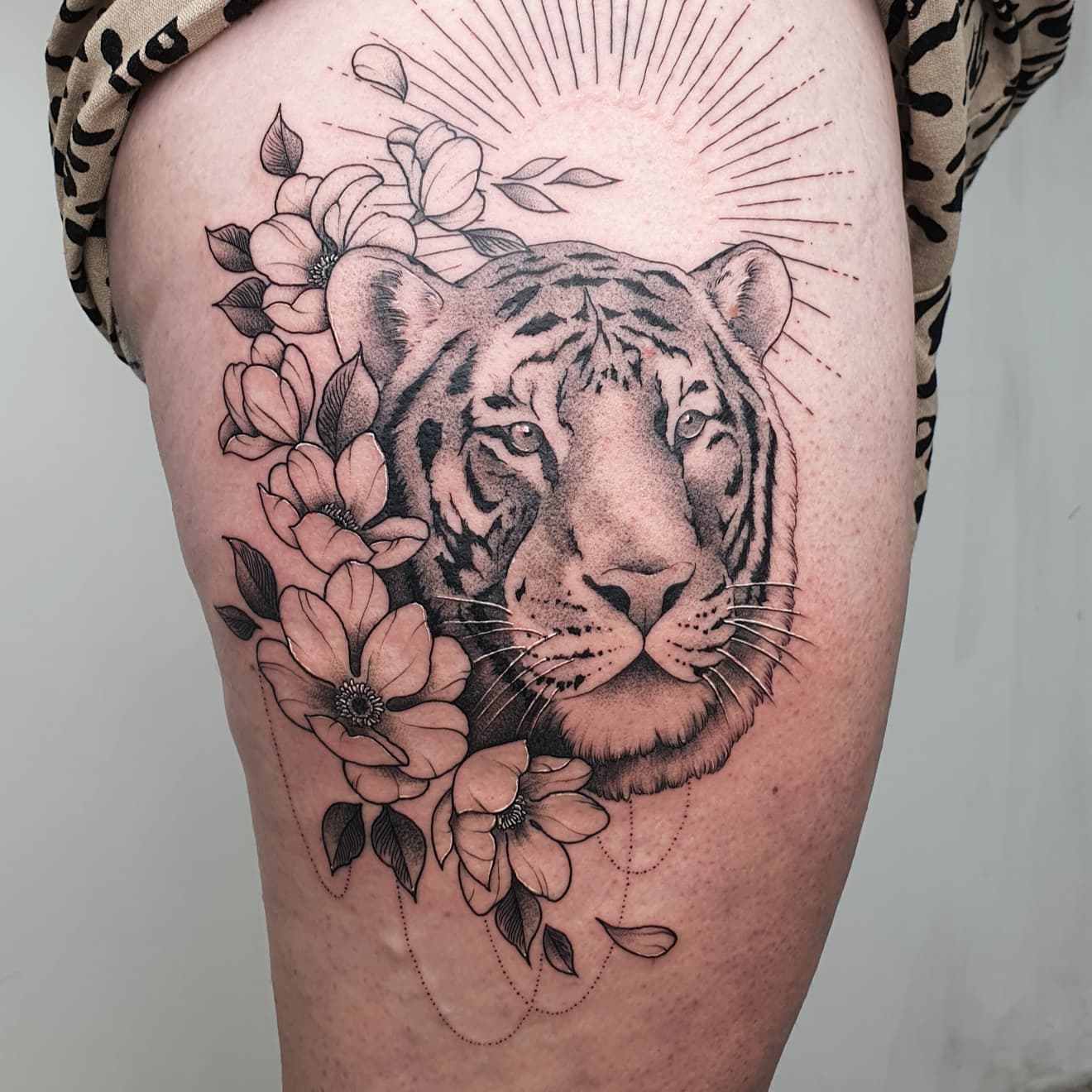 Stencil Tiger Hip Tattoo