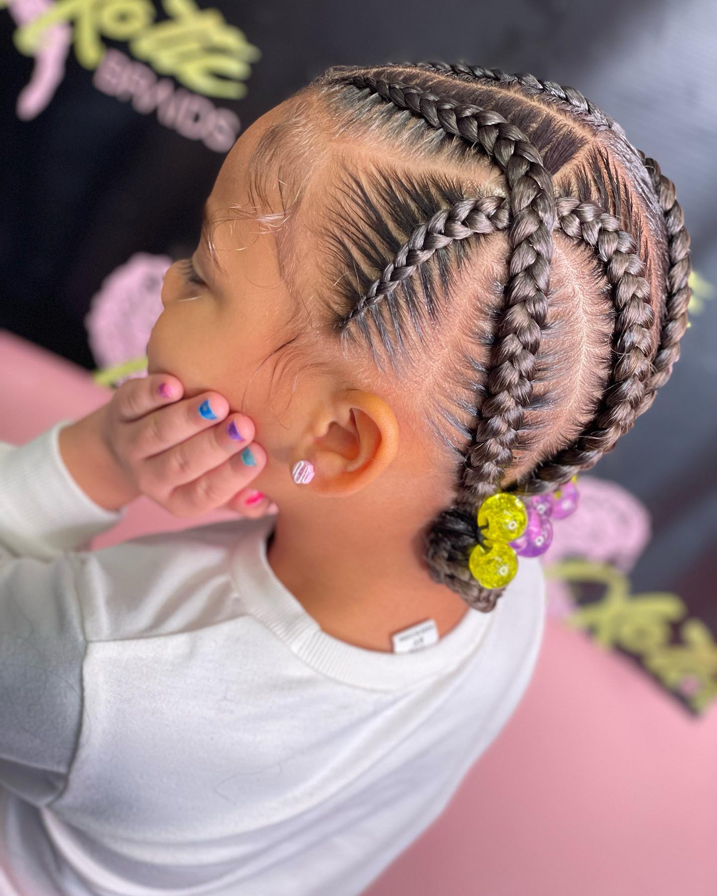 Pretty Jumbo Cross Braids