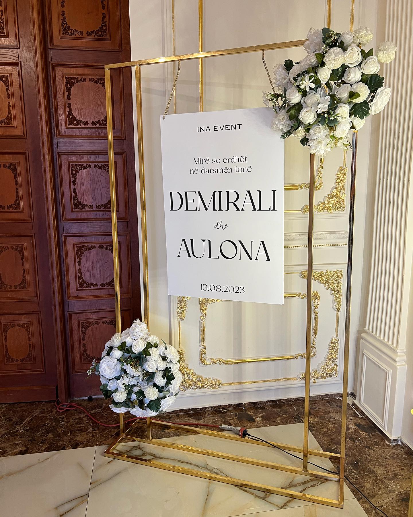 Geometric Metal Frame Sign