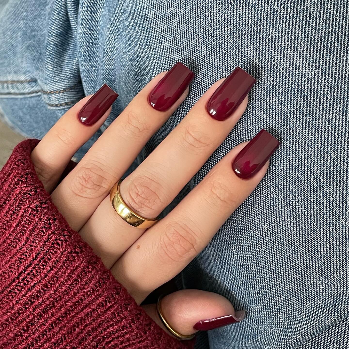 Rich Luxurious Chrome Burgundy Nail Designs