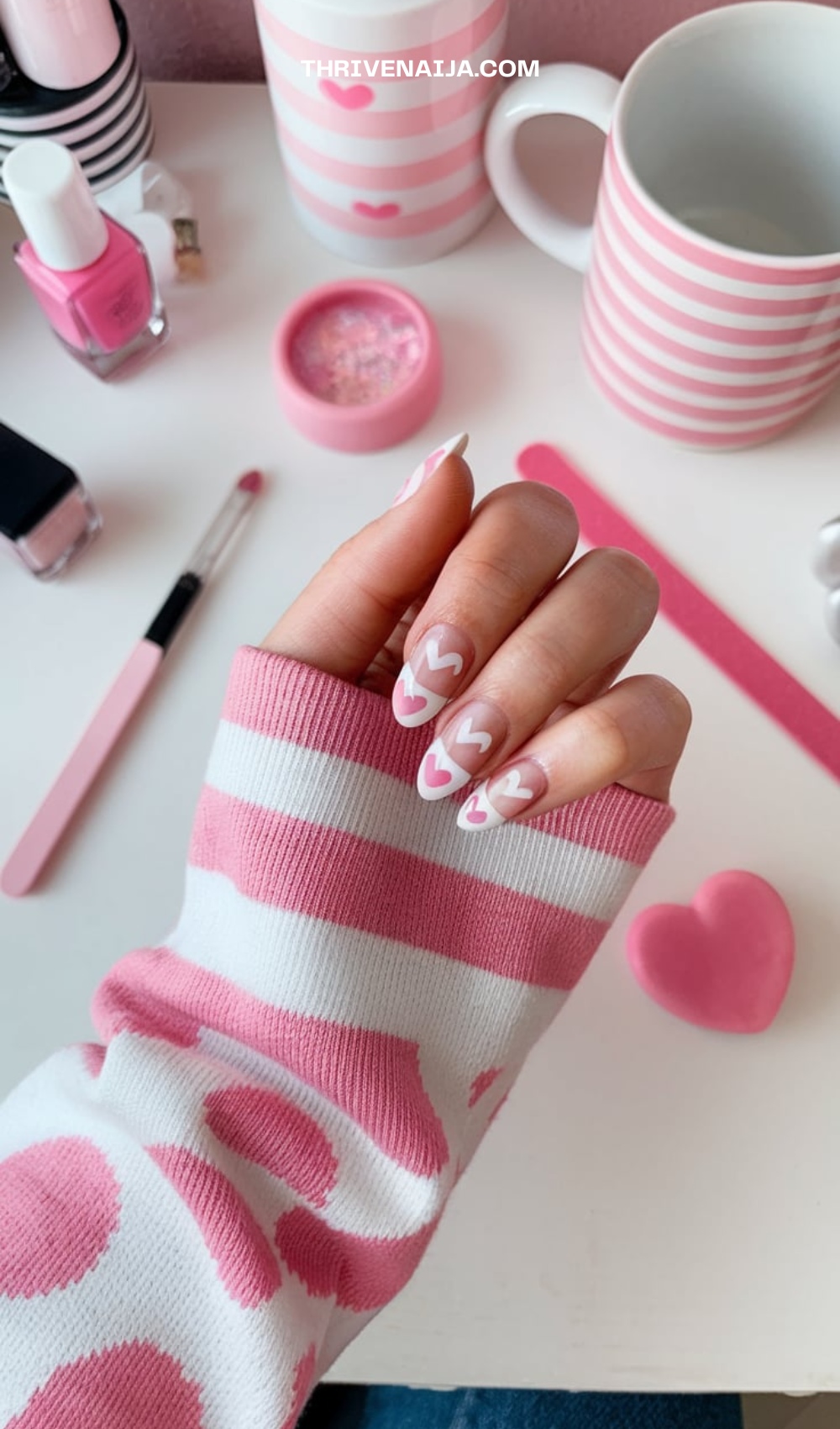 Cute and Swirl Almond Nails