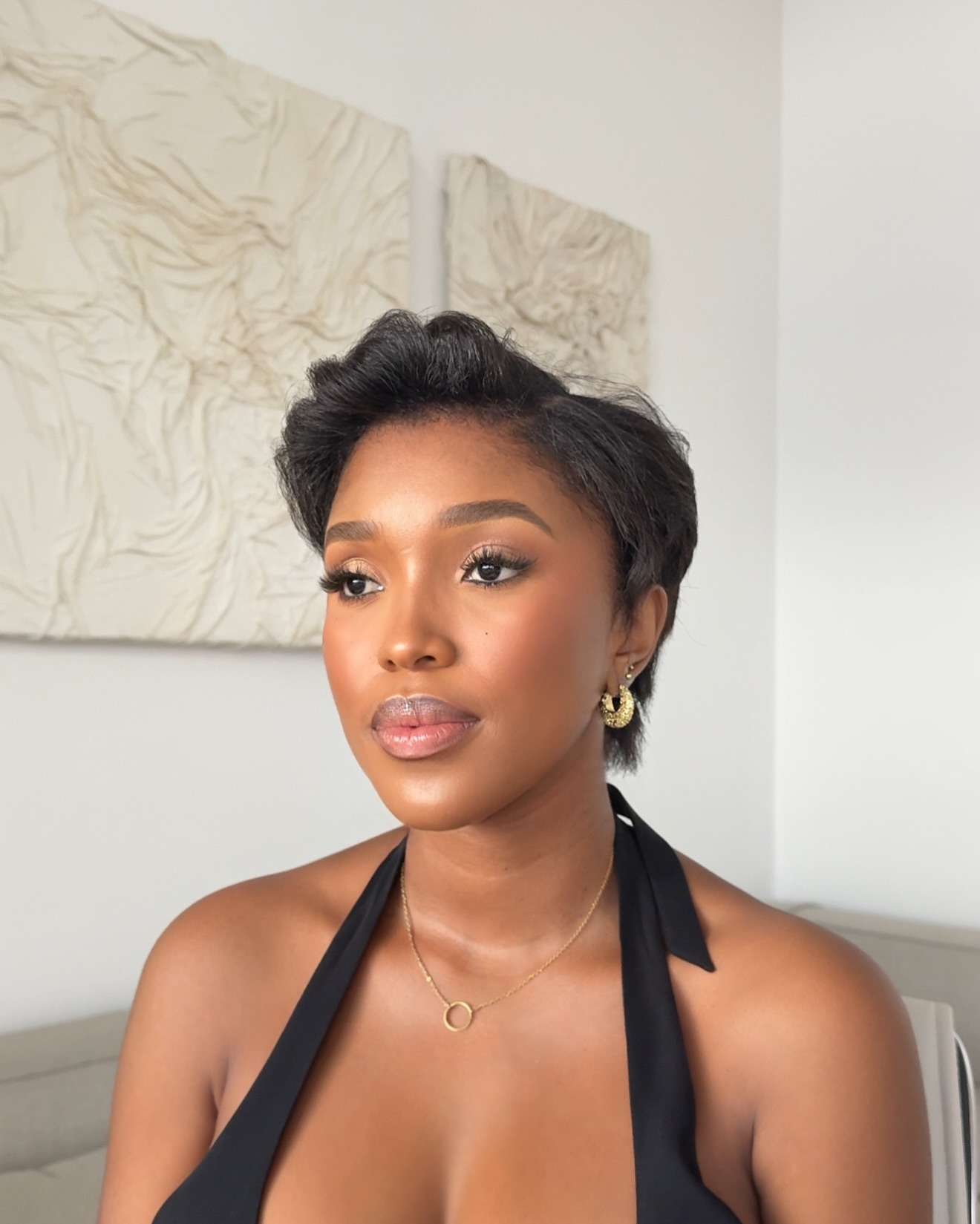 Tucked Textured Haircut Hairstyle