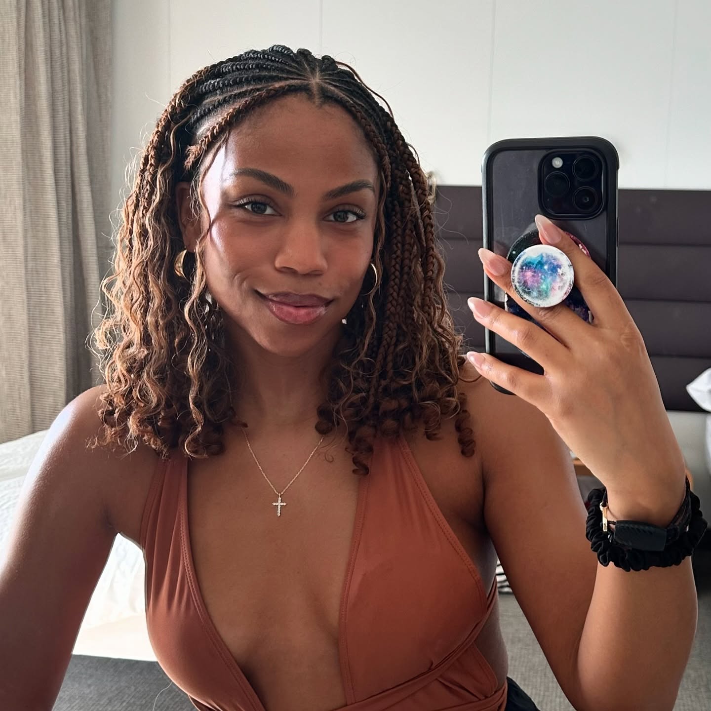 Medium Goddess Braids Bob