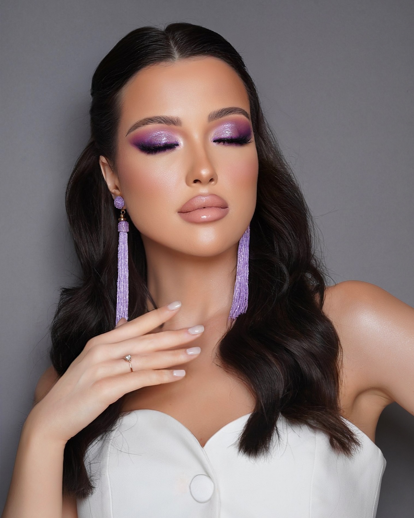 Purple Glitter Smoke Eye Makeup