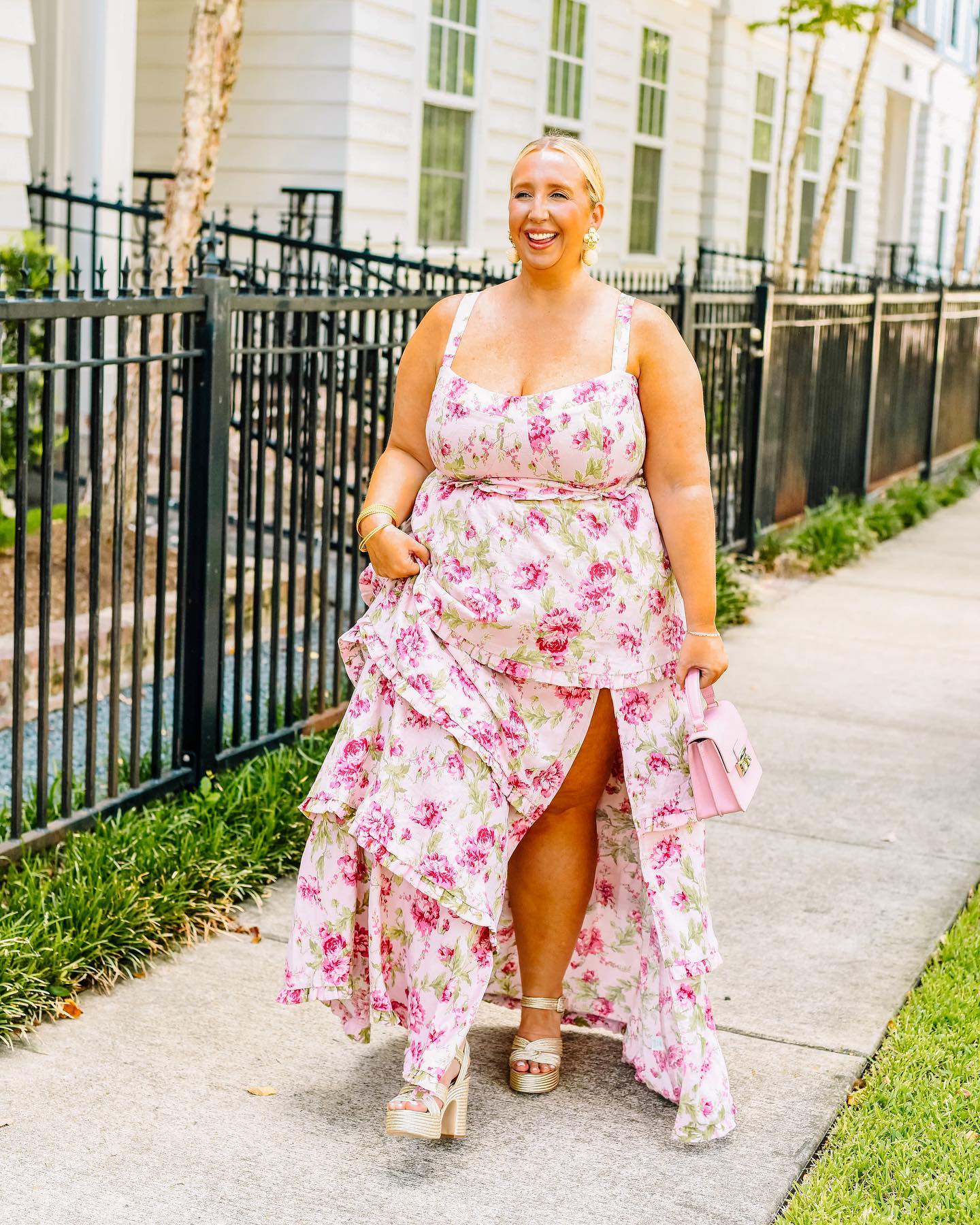 Floral midi dress with sleeveless straps