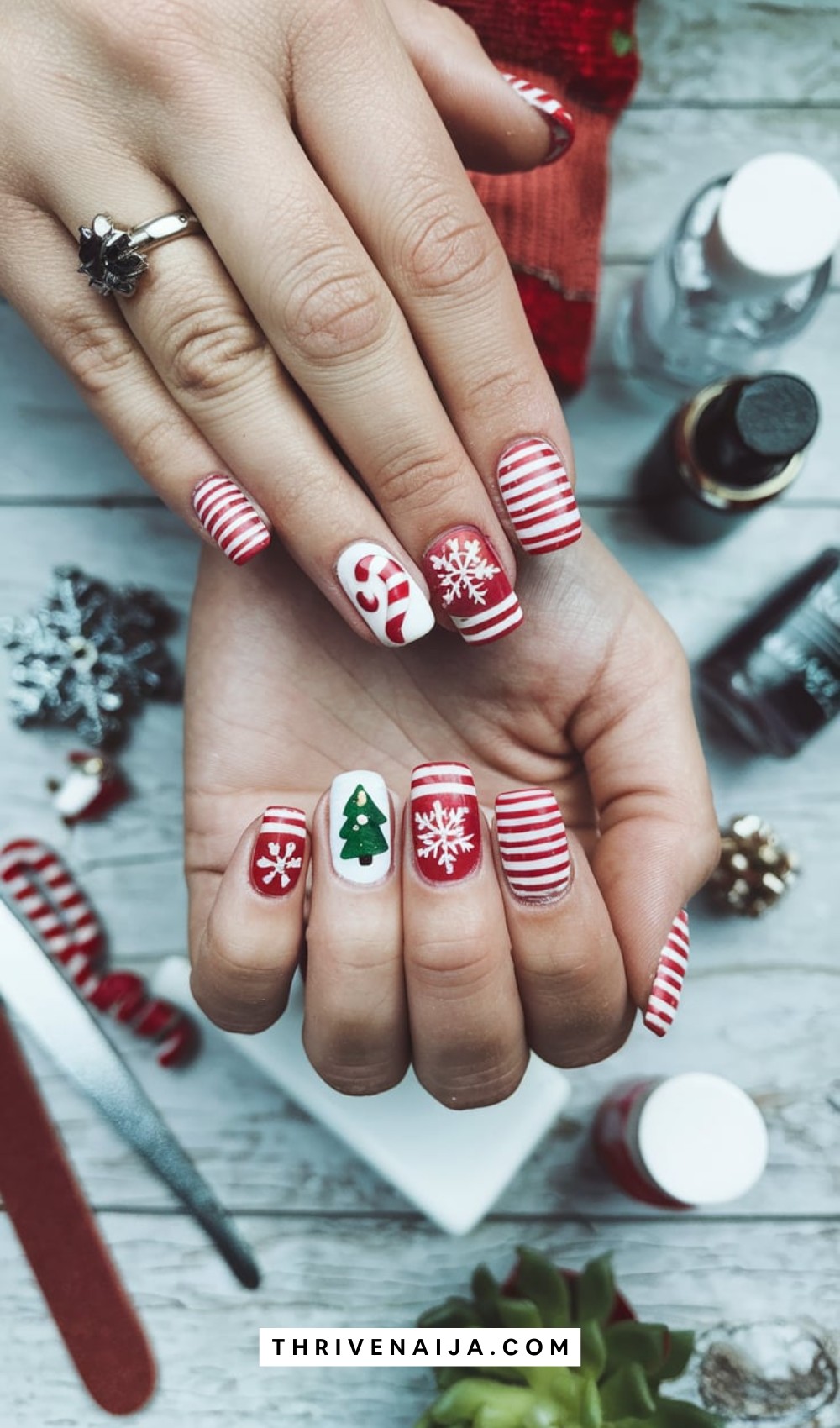 Red and White Stripe Nail Set