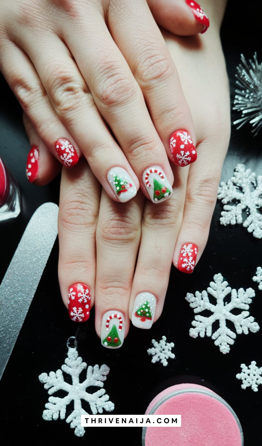 Snowflakes Winter Nails