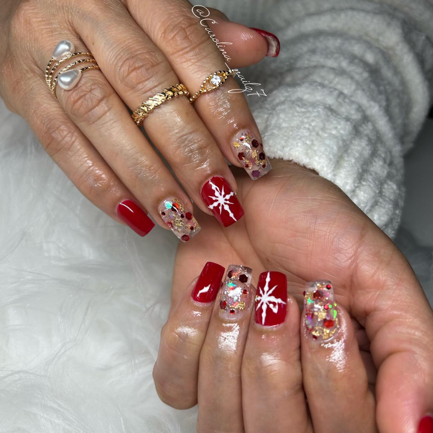 Short Red Nails With Glitters