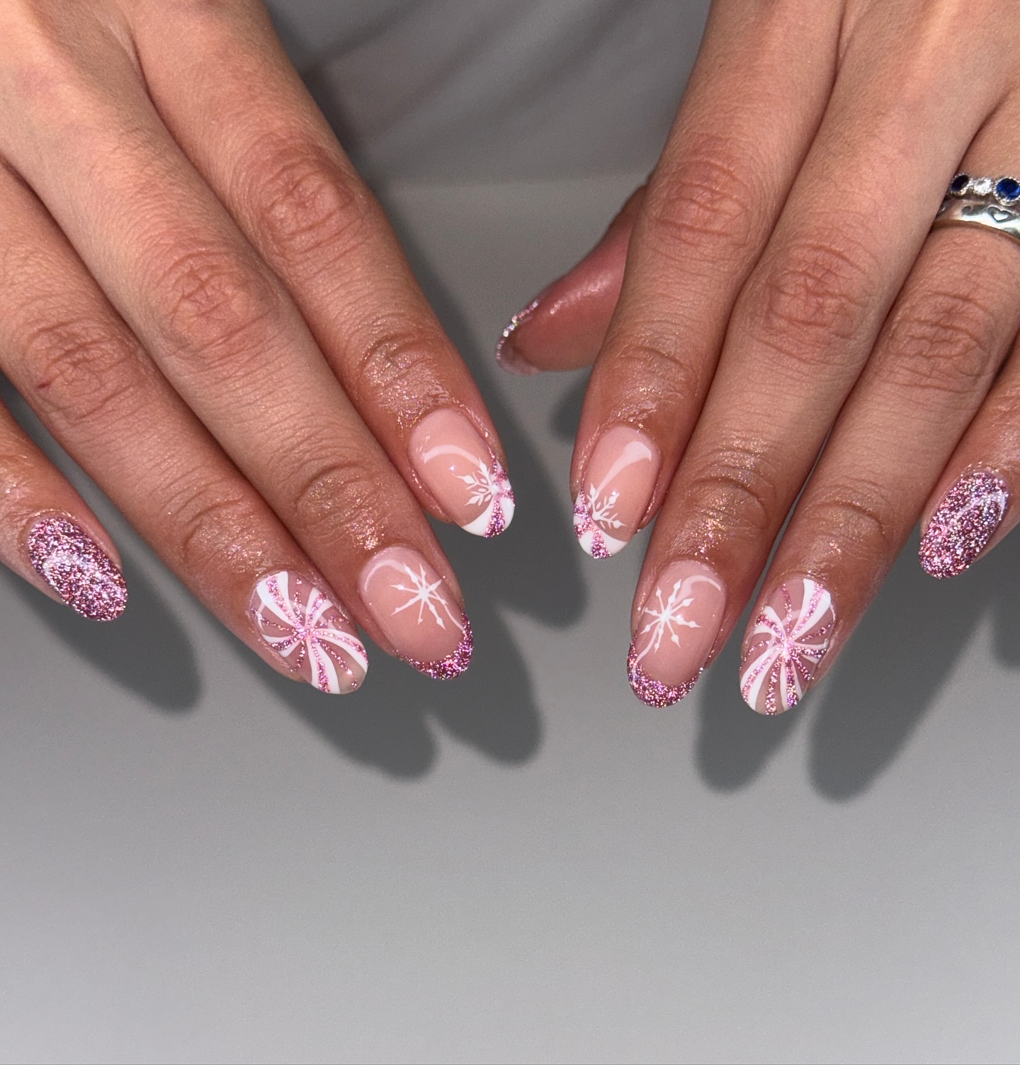 Shimmery Short Winter Nail Set