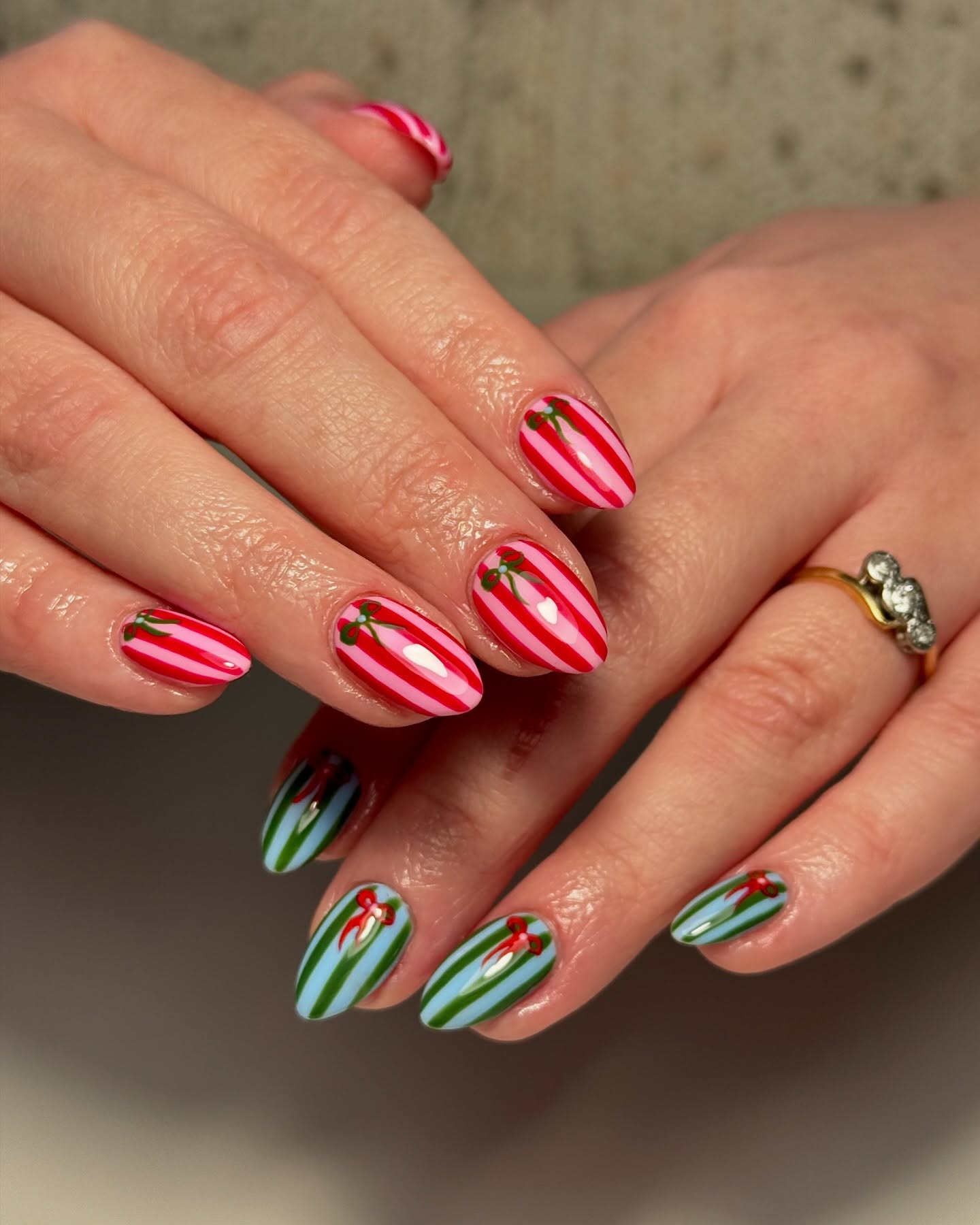 Trendy Bow Festive Holiday Nails