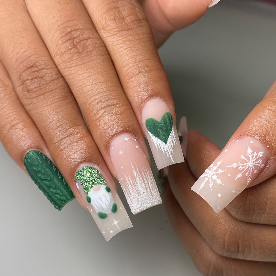 Hand Drawn Xmas Nails