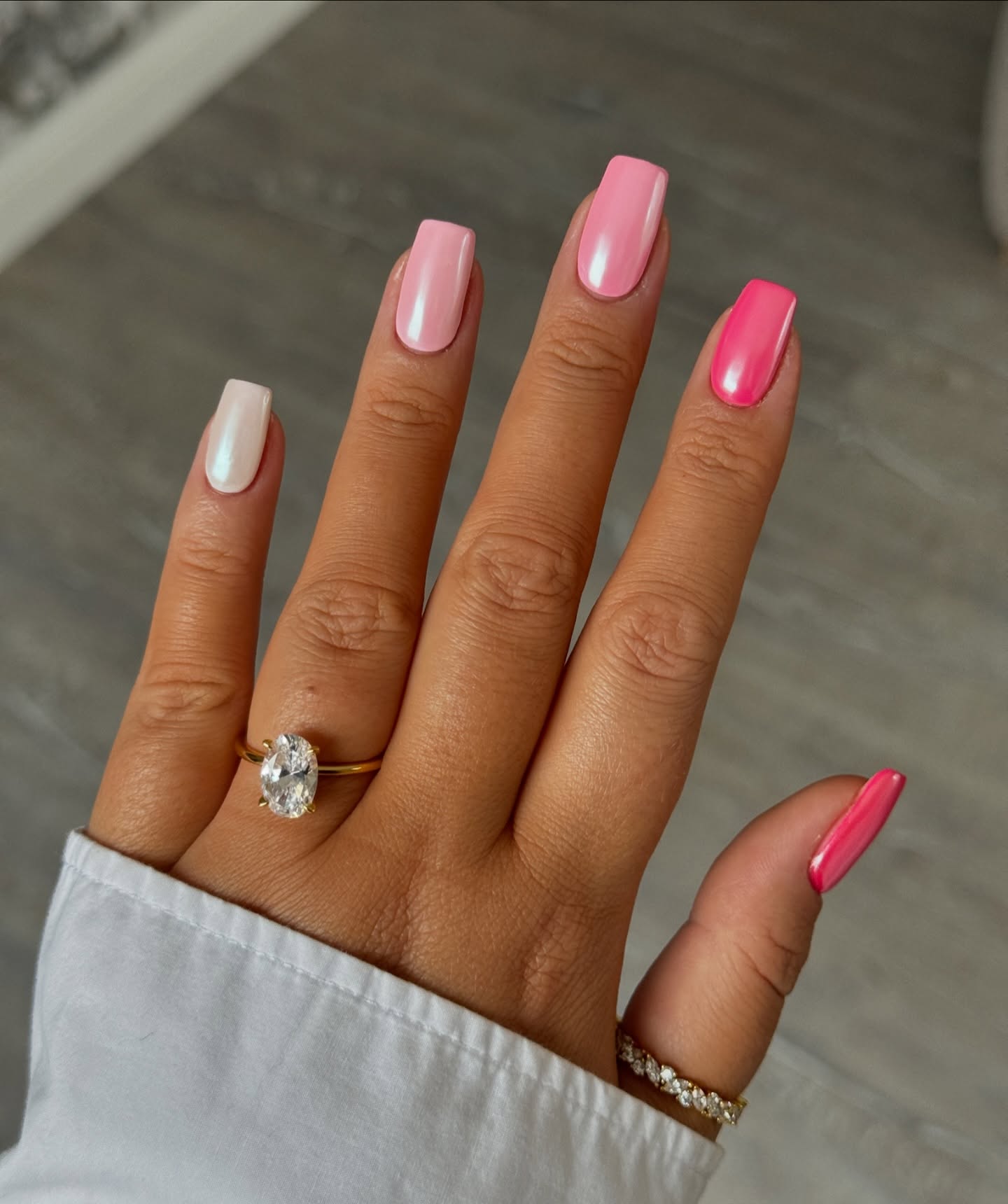 Soft Gradient Pink Nails