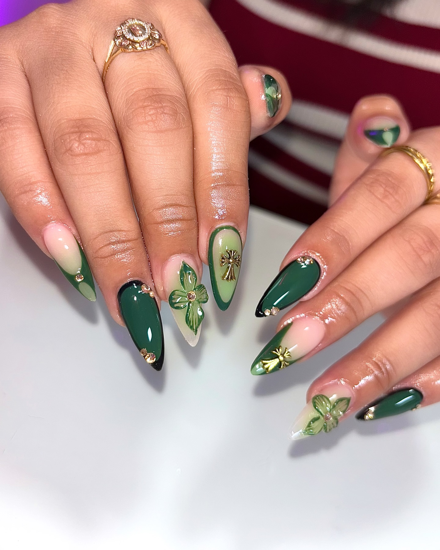 Gorgeous Green Nails