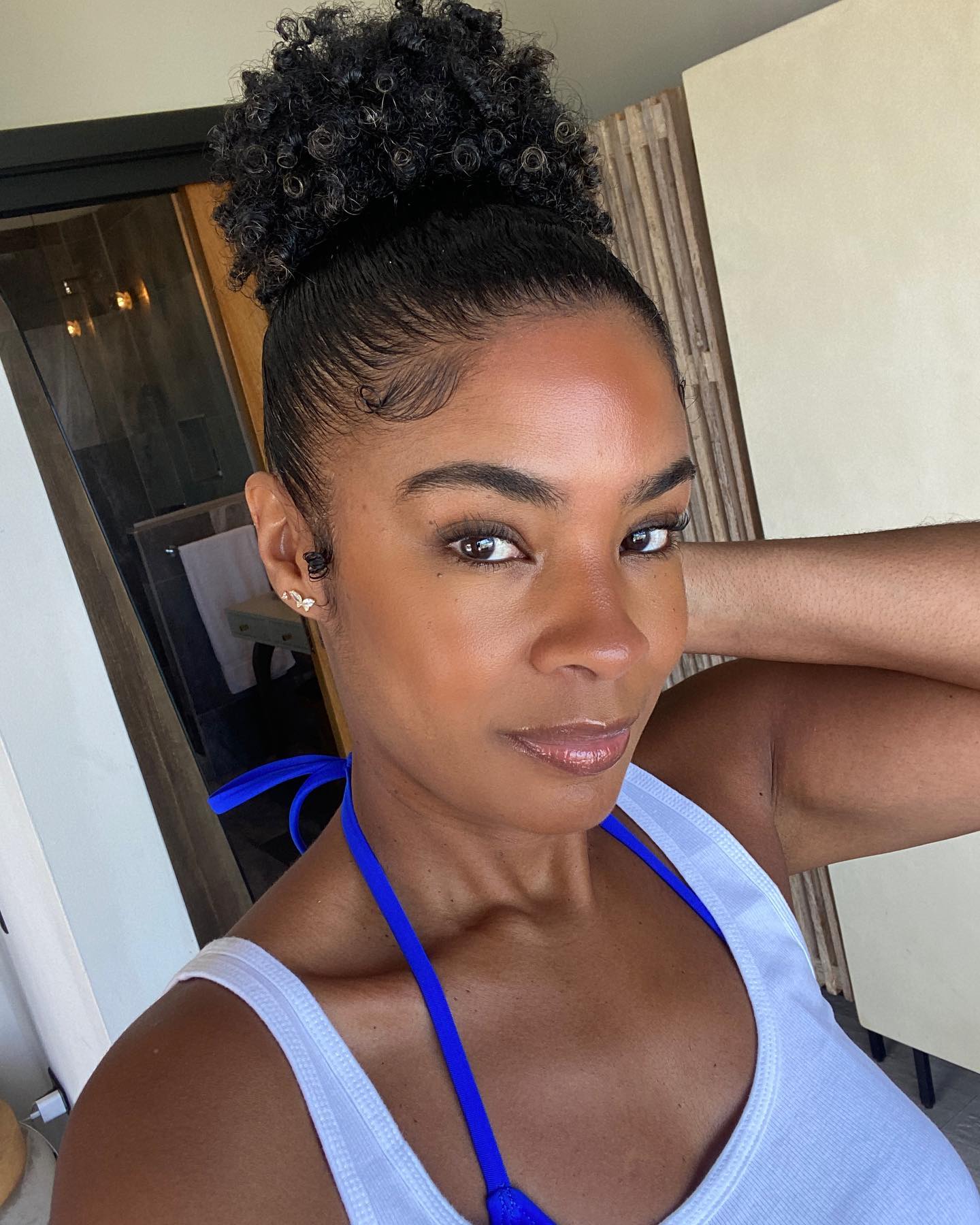 Cute Bun Up-Do Twist Out