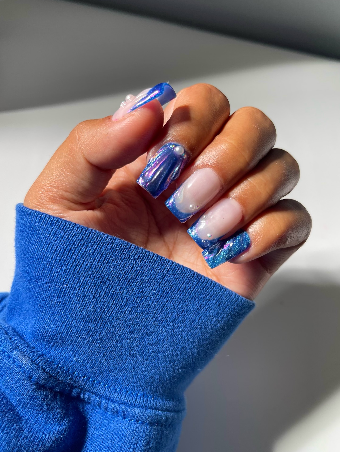 3D Seashell Chrome Summer Nails