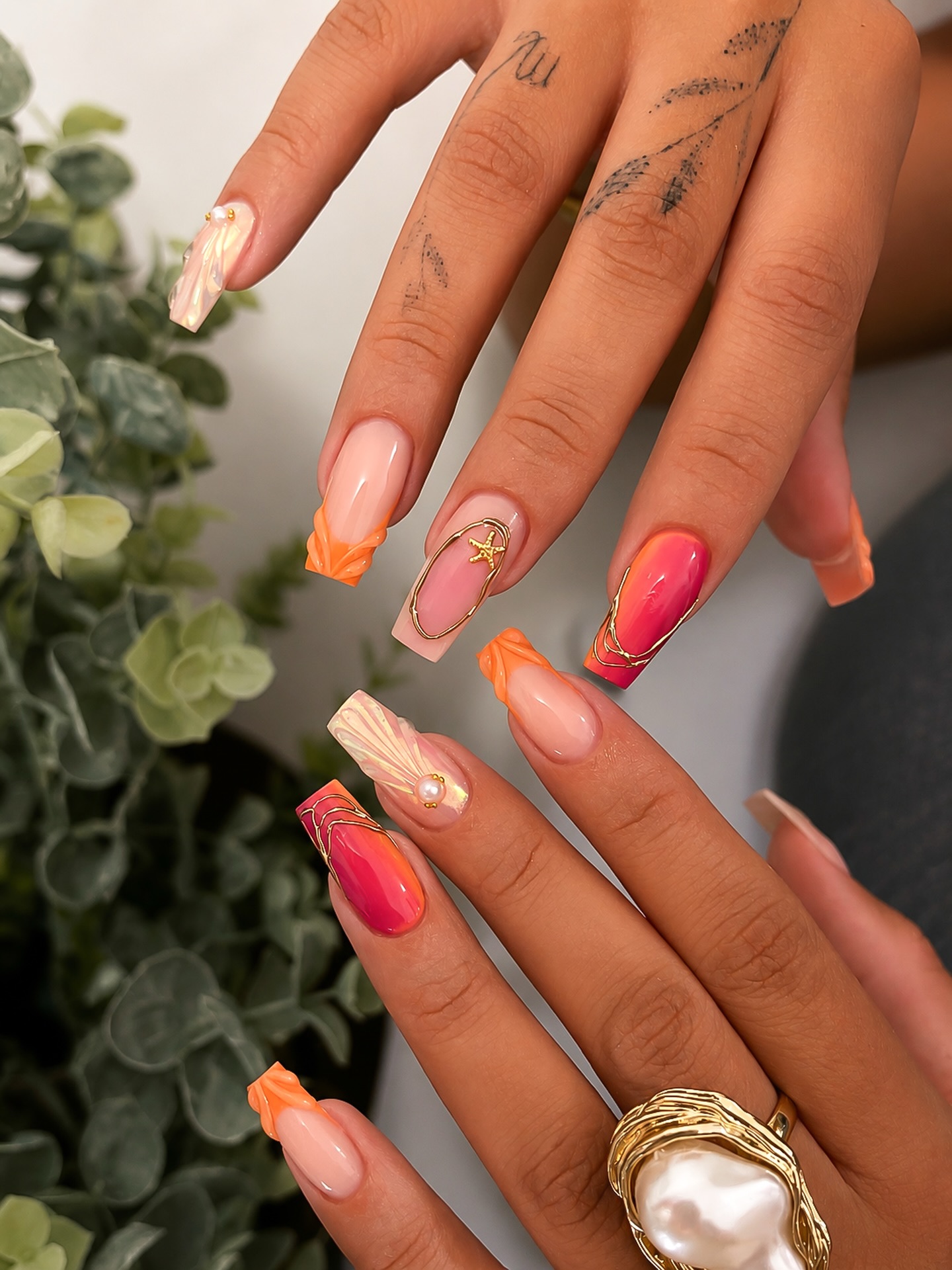 Gold Cold Chrome Summer Nails
