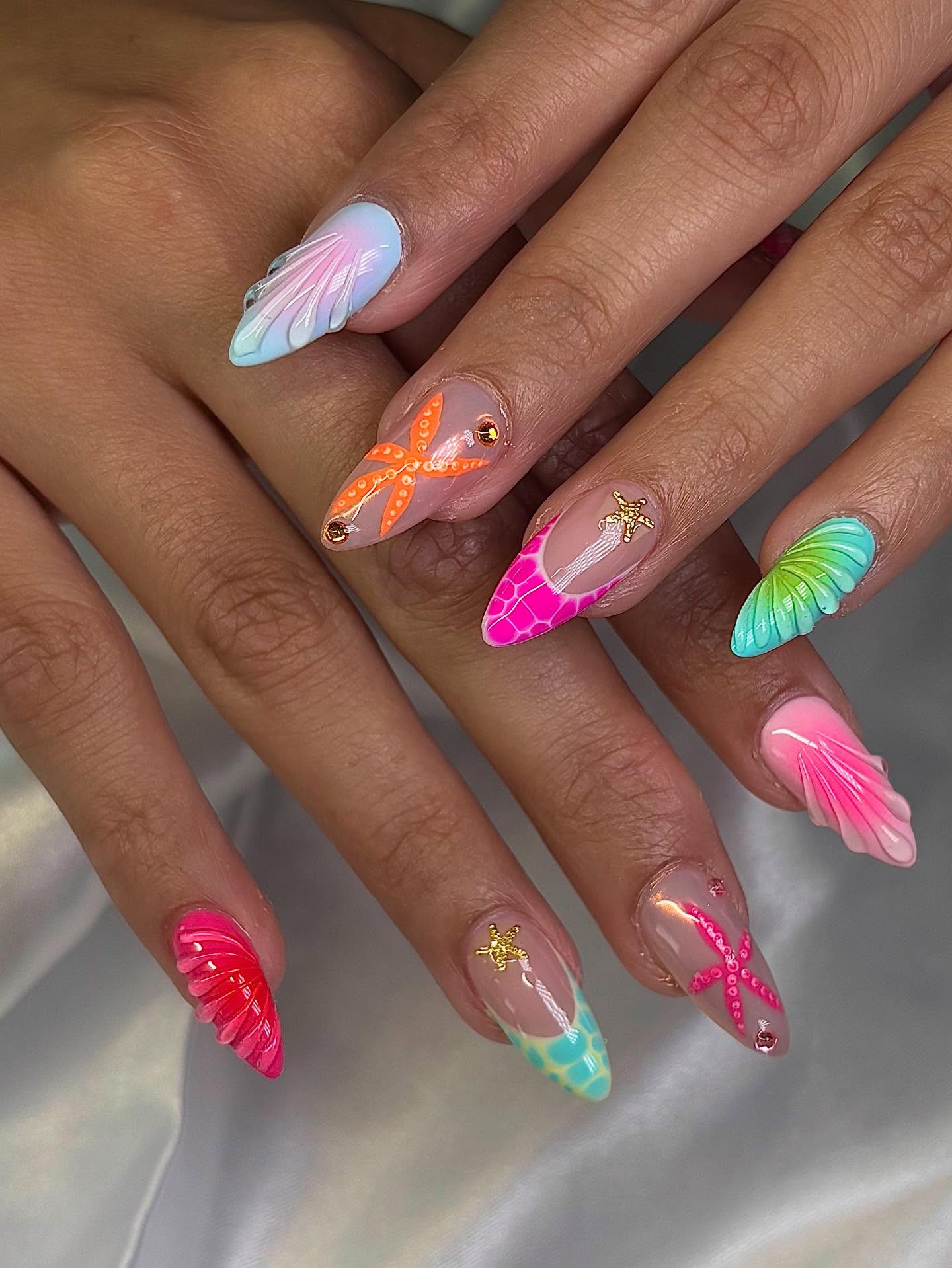 Star Fish Almond Mix and Match Nails