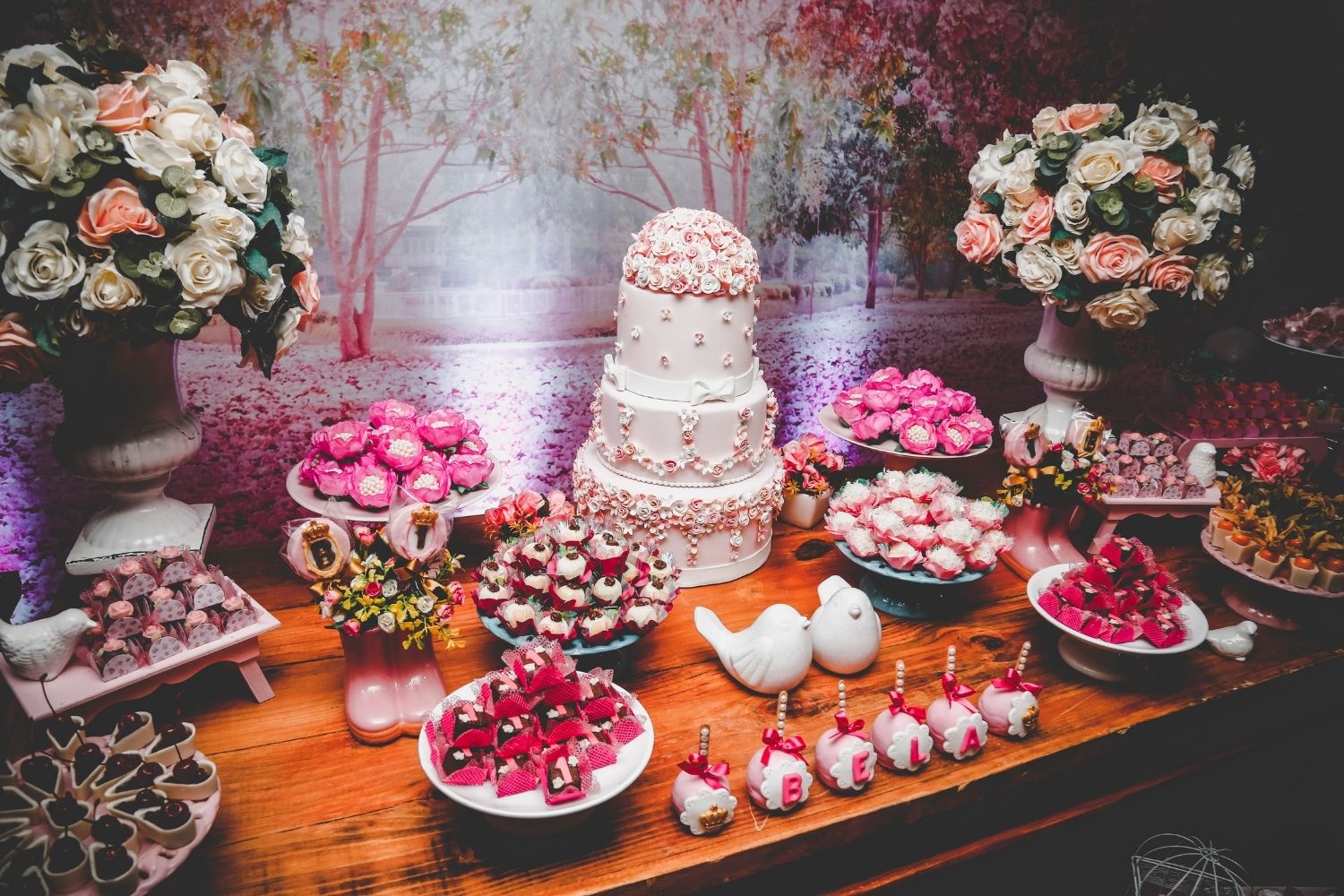Interactive Dessert Decorating Station