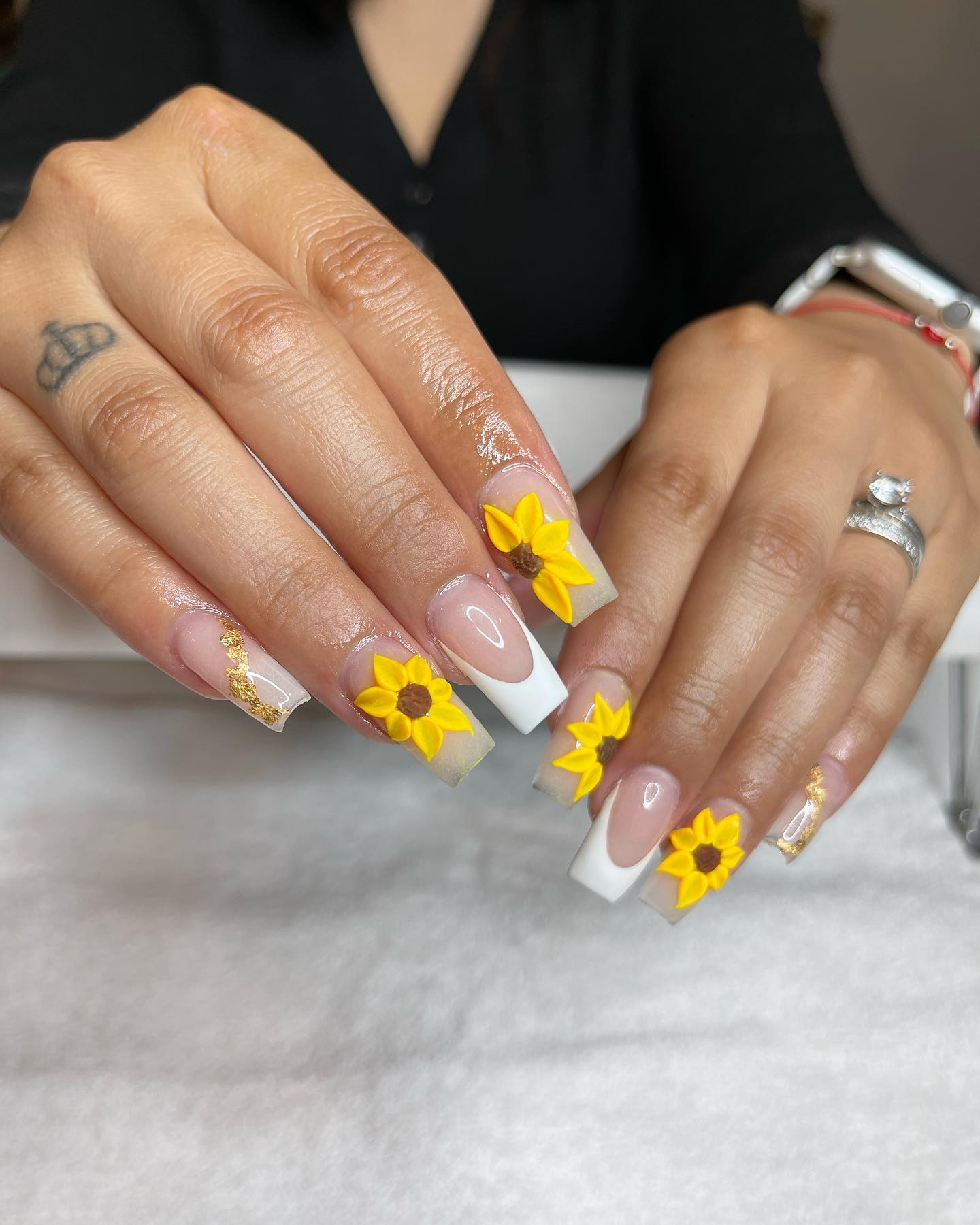 3D Sunflower French Tips