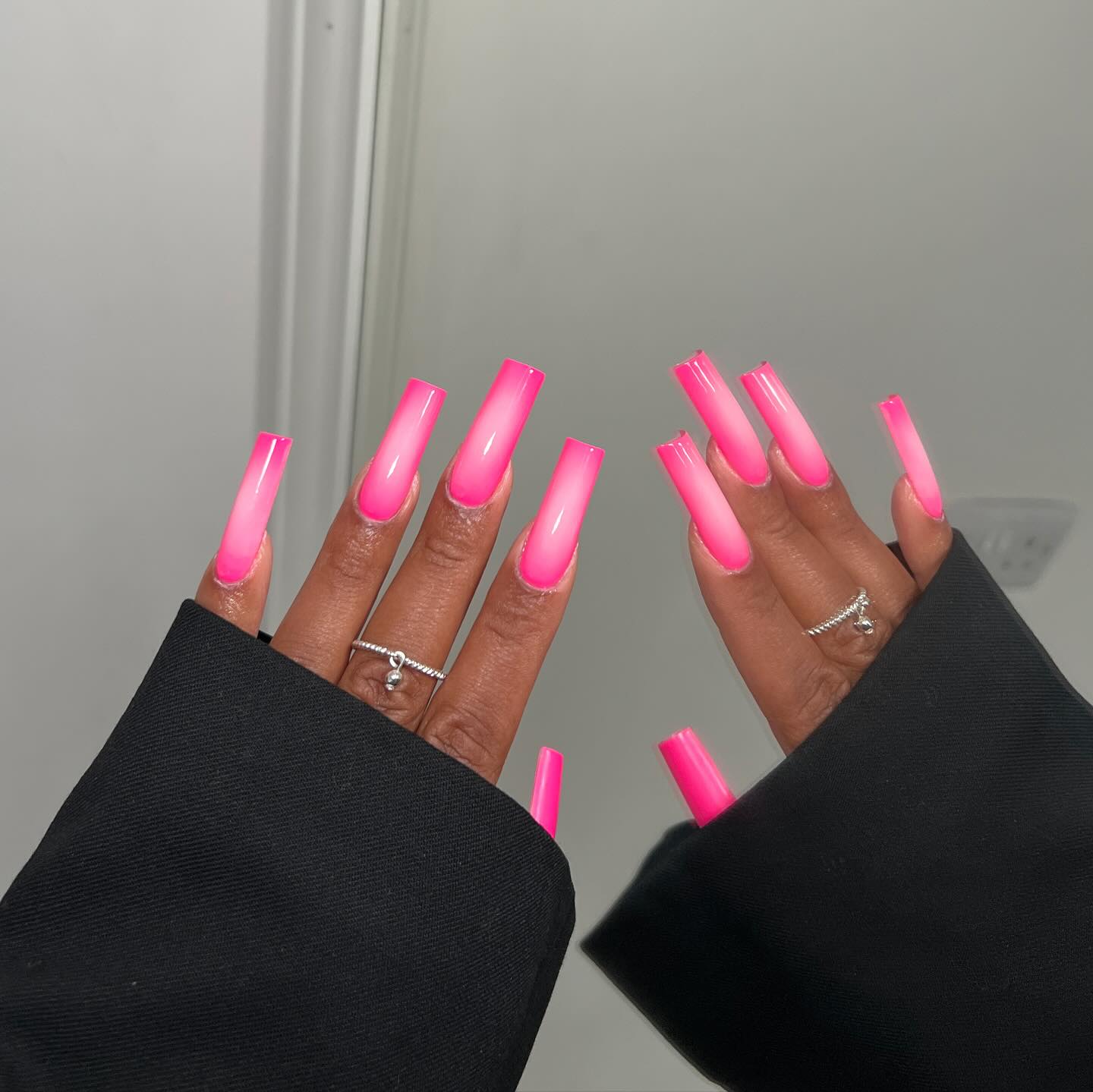 Airbrush Acrylic Pink Nails