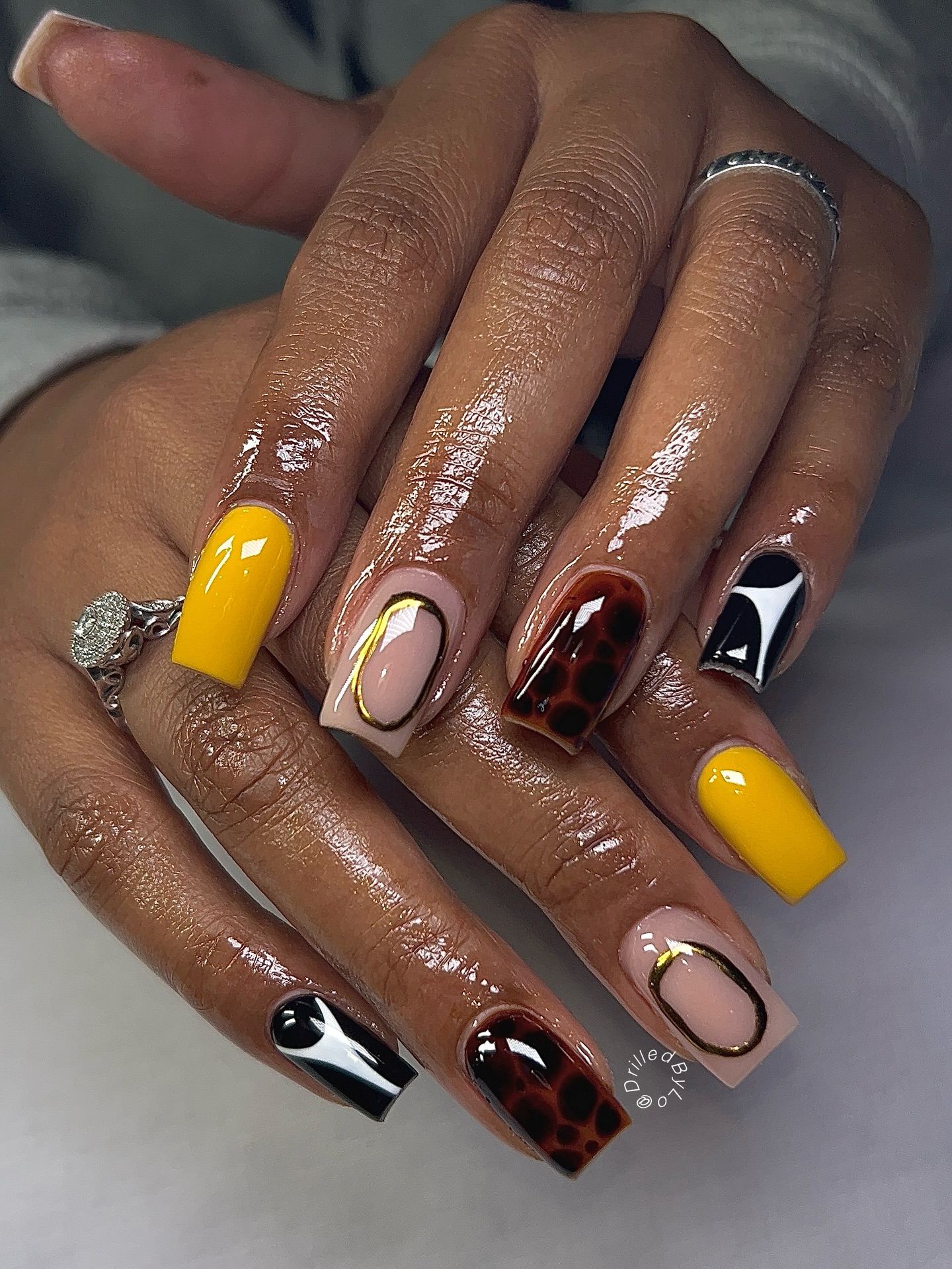 Caramel and Chocolate Autumn Nails