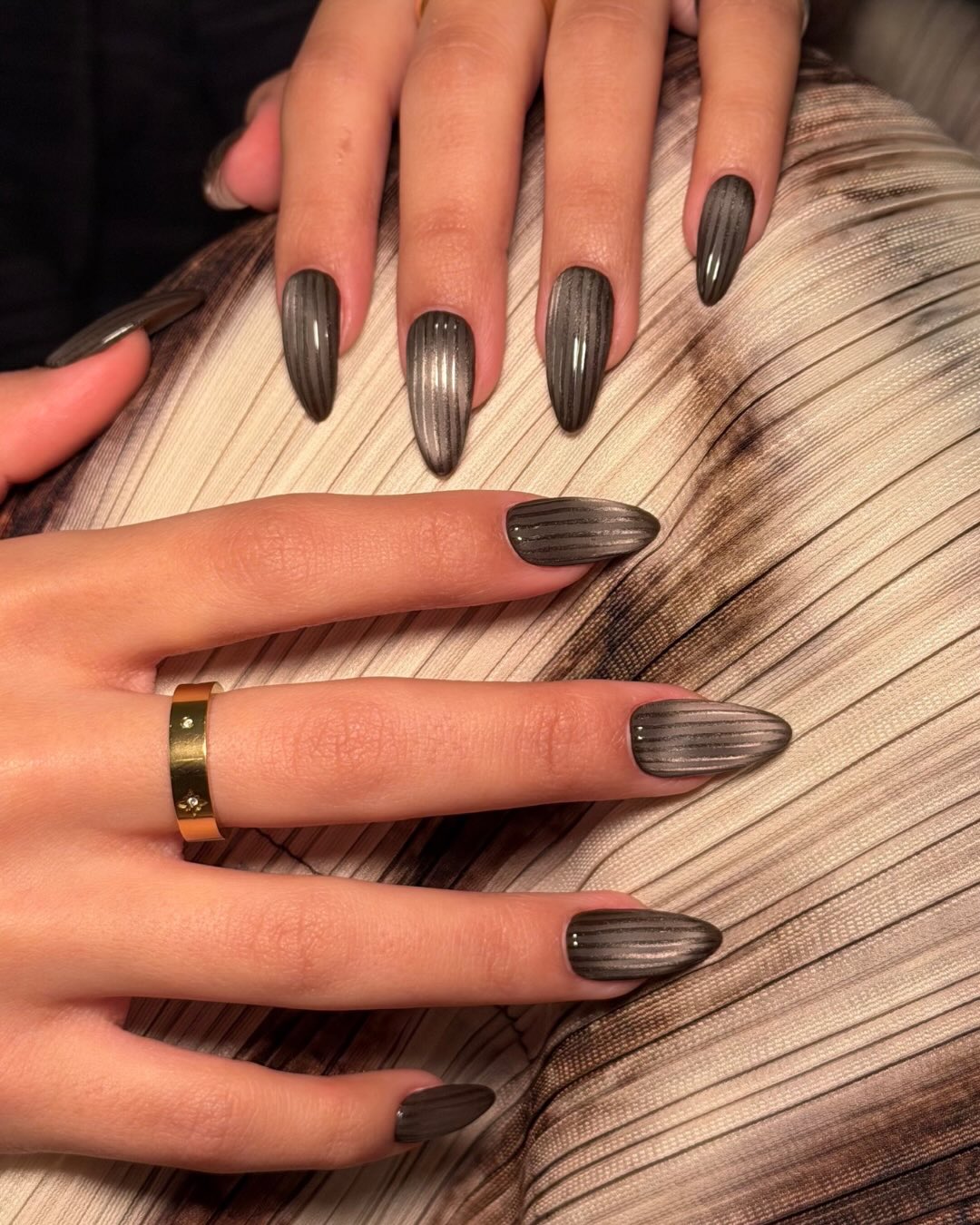 Coffee Brown Cat Eye Nails