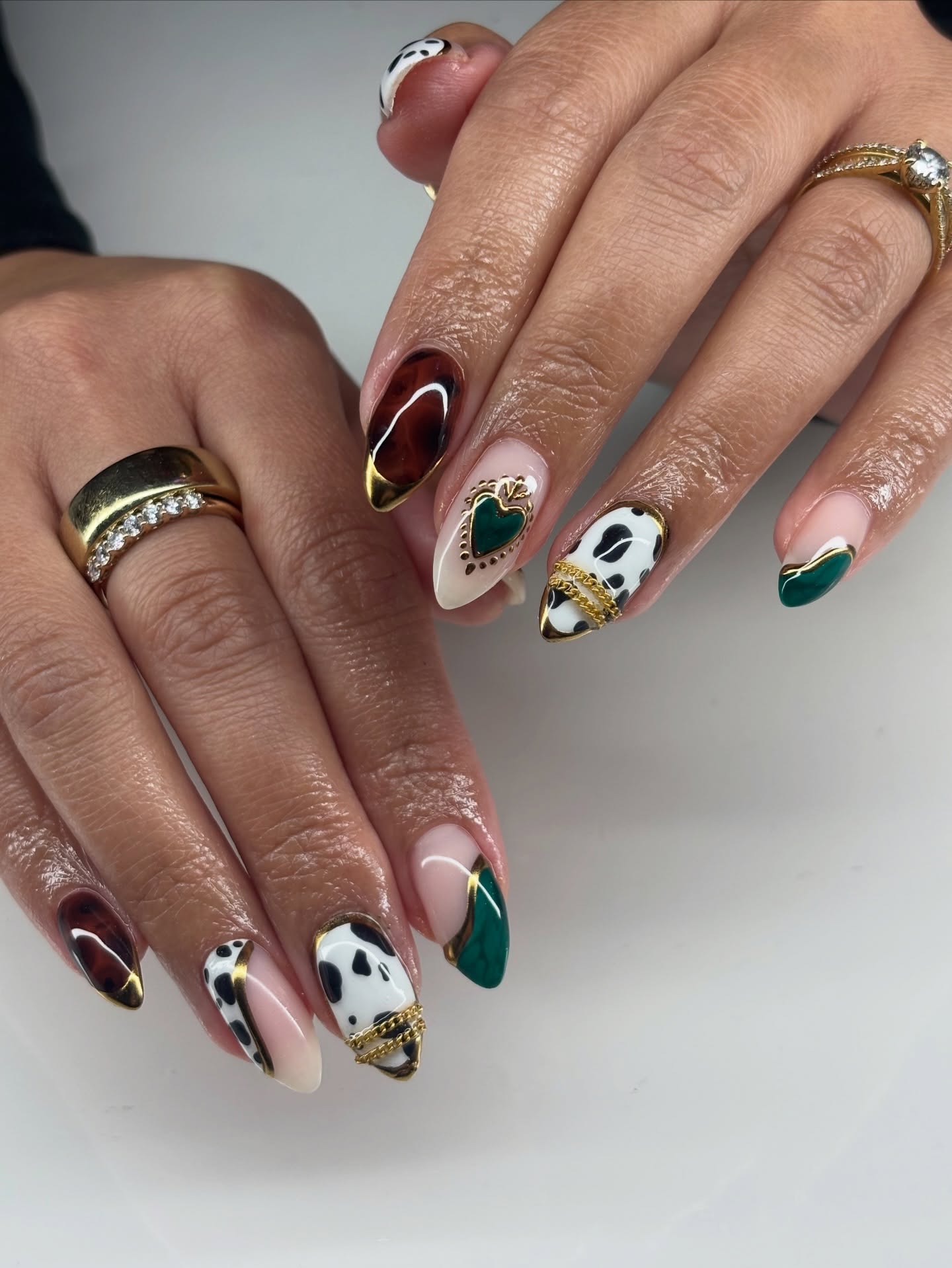 Cowgirl Western Fall Nails With Gold Details