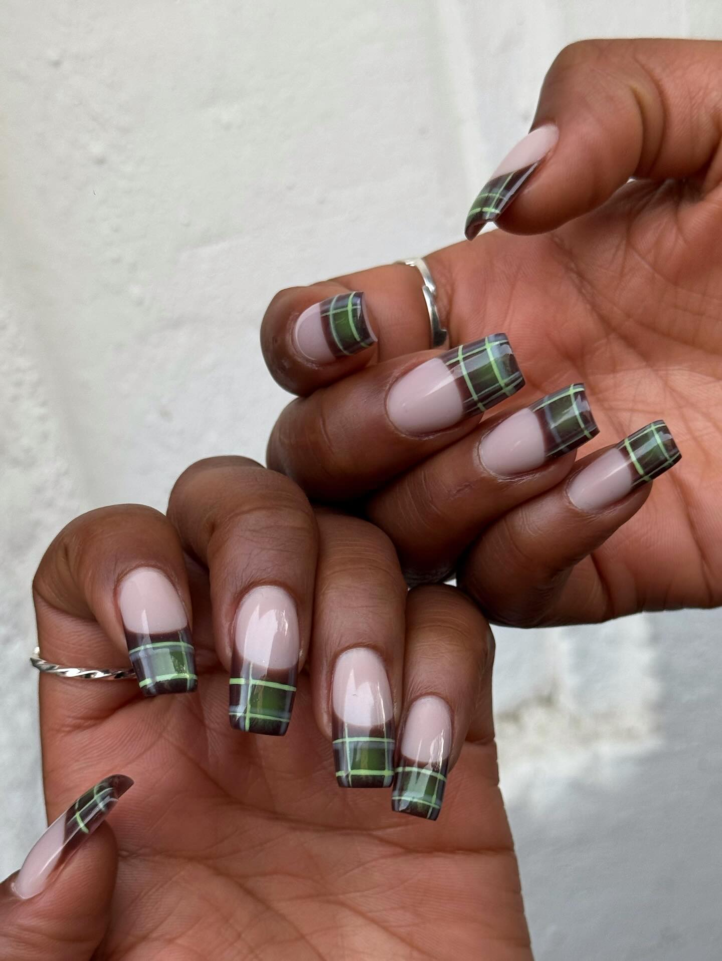Deep Checkered French Tips