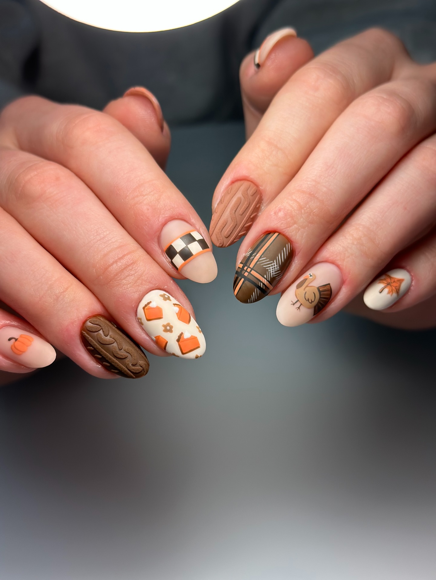 Festive Oval Nail Mix