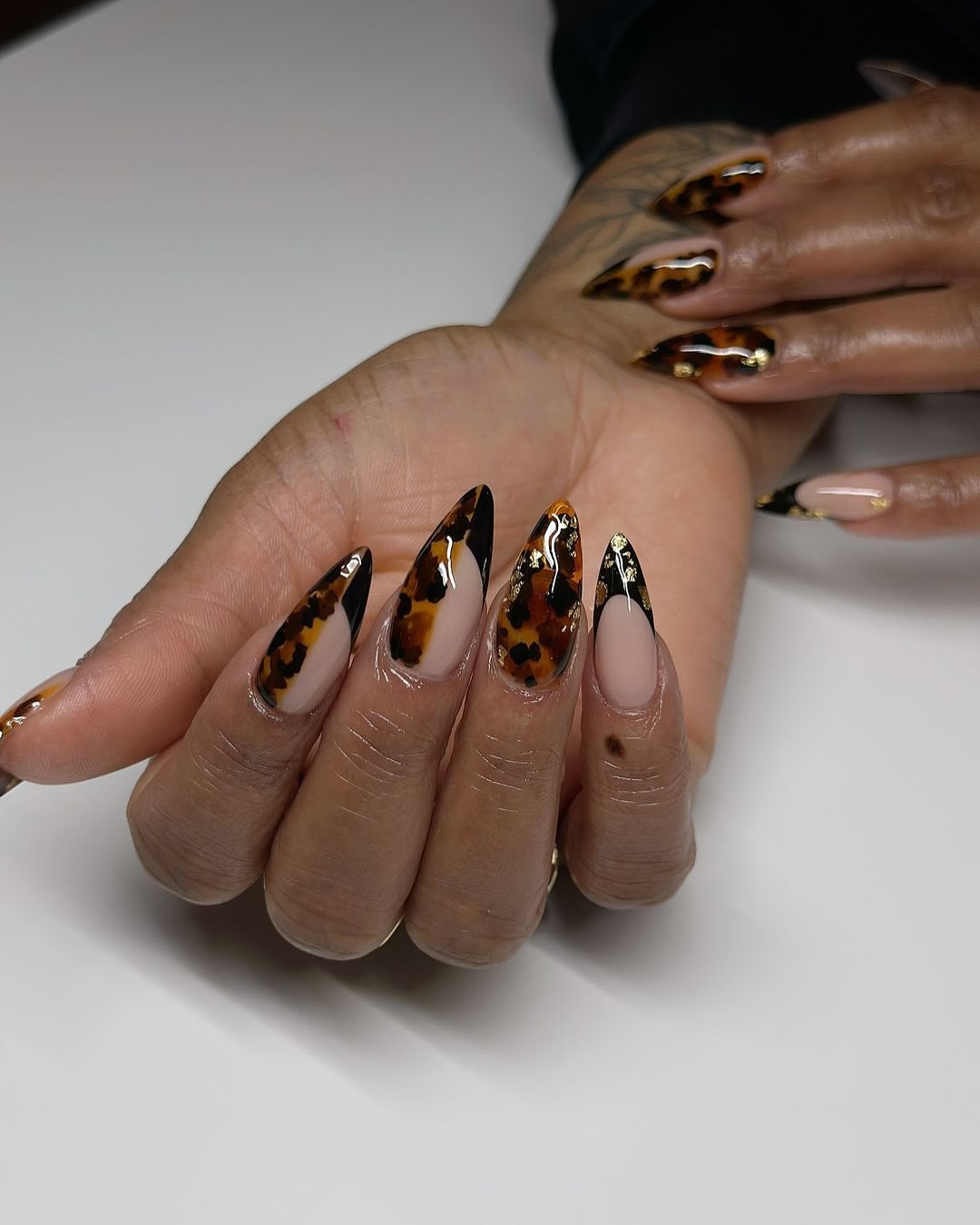 Medium Fall Tortoise Nails