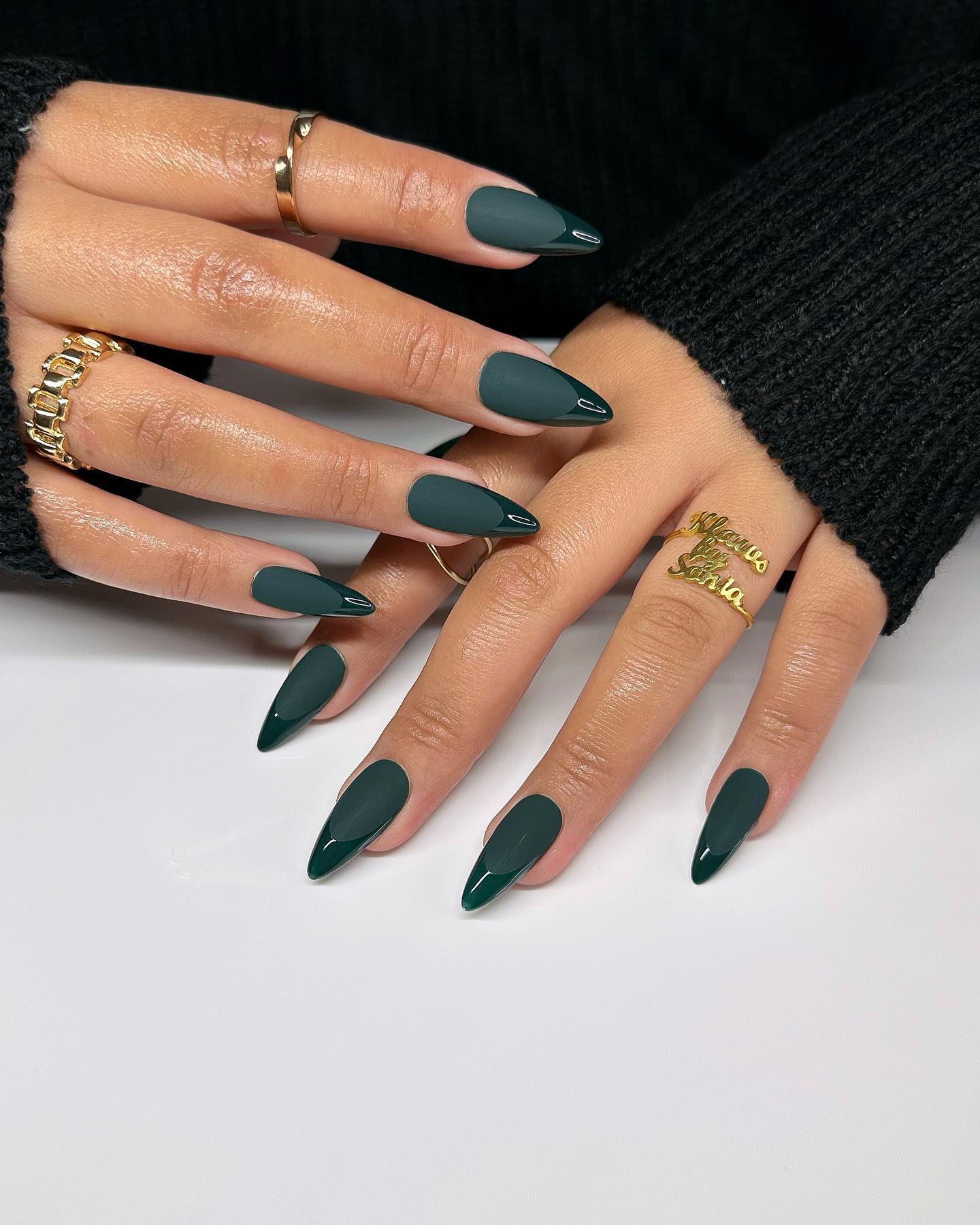 Medium Sculpted Stiletto Green Nails