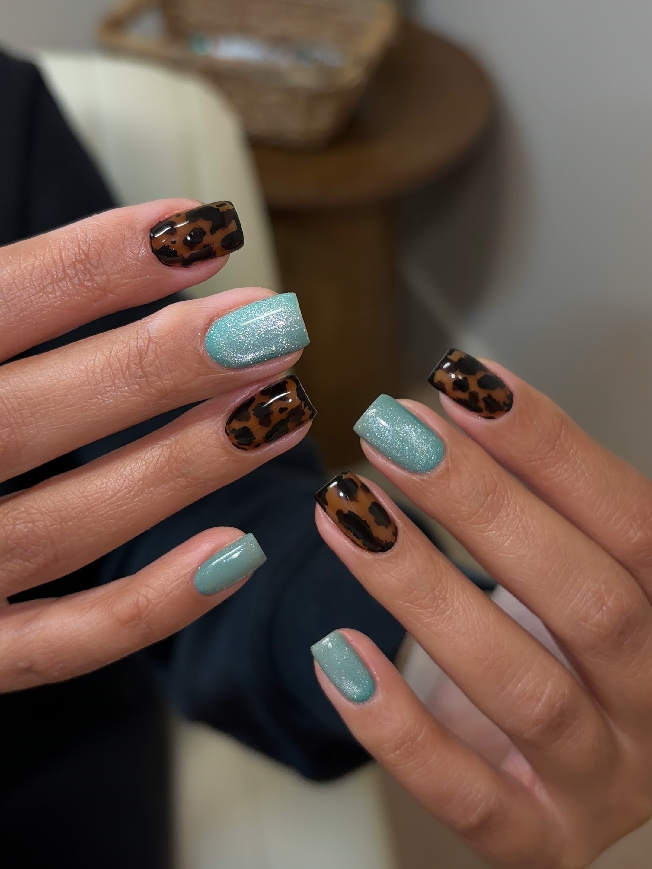 Teal and Tortoise Shell Cat Eye Nails