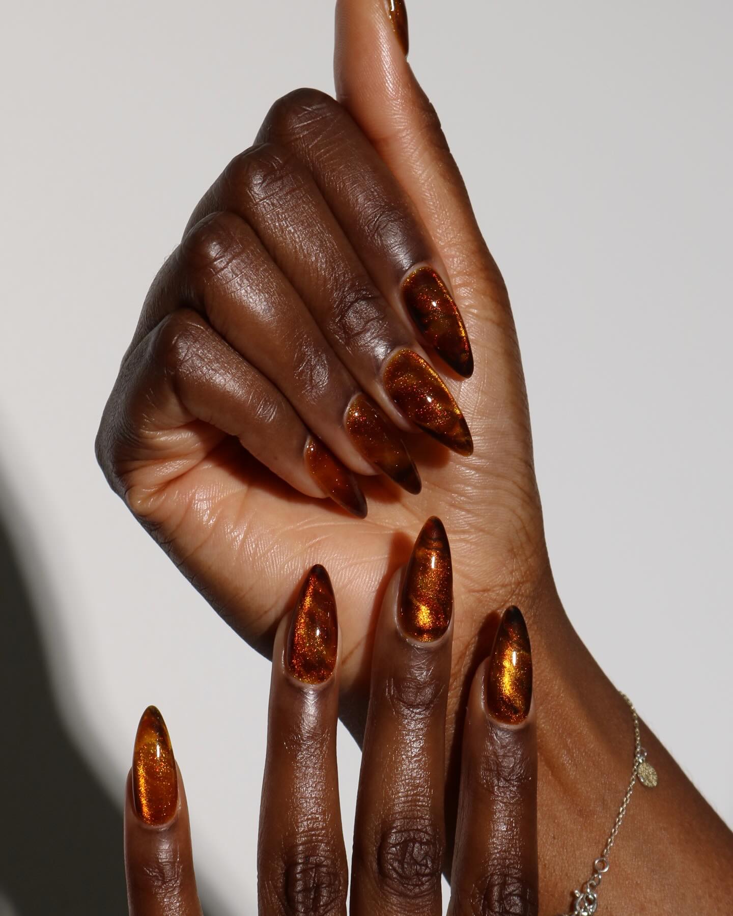Tigers Cat Eye Nails