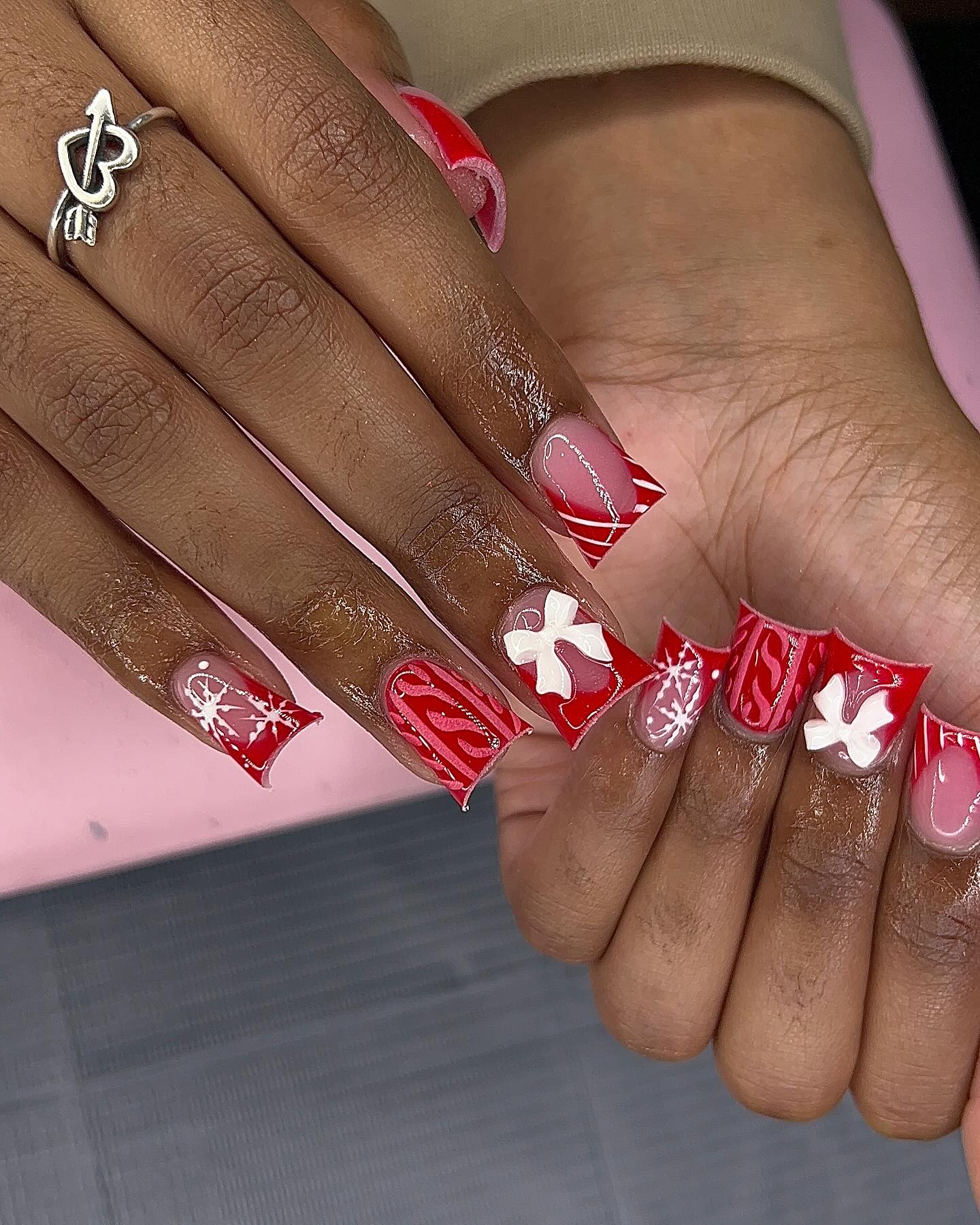 Candy Cane Duck Nails with Bow