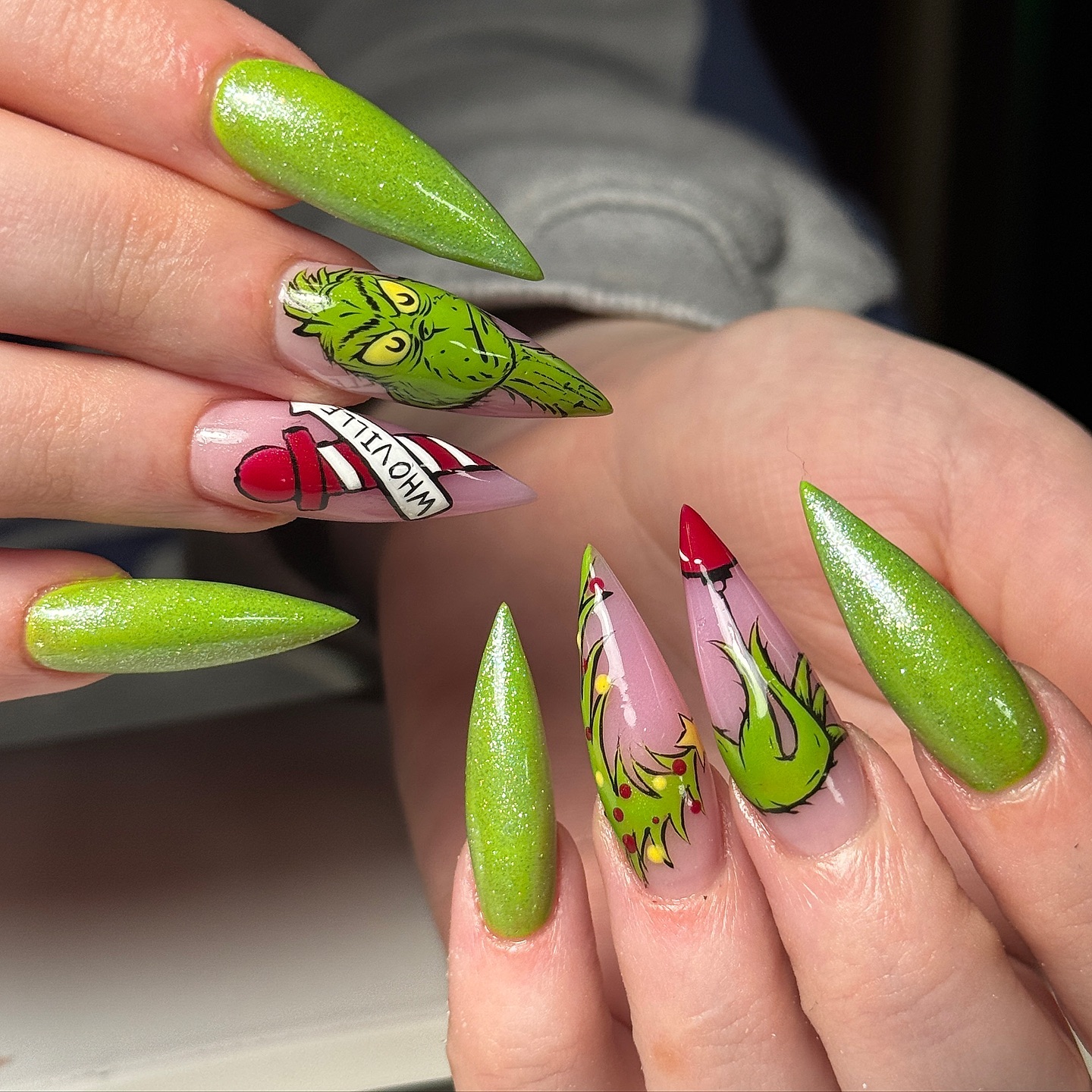 Moody Grinch Acrylic Nails