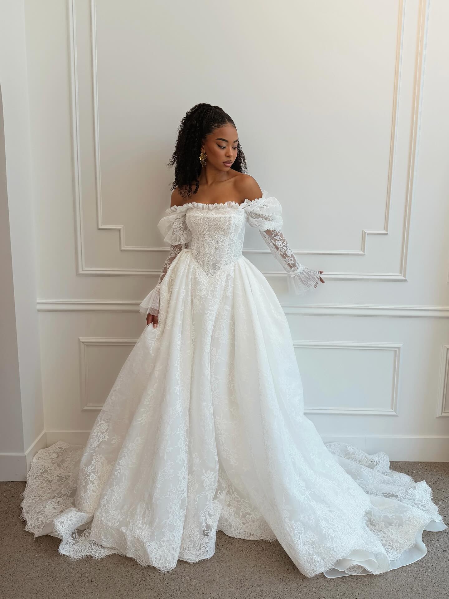 A-line Gown in Delicate Chantilly Lace