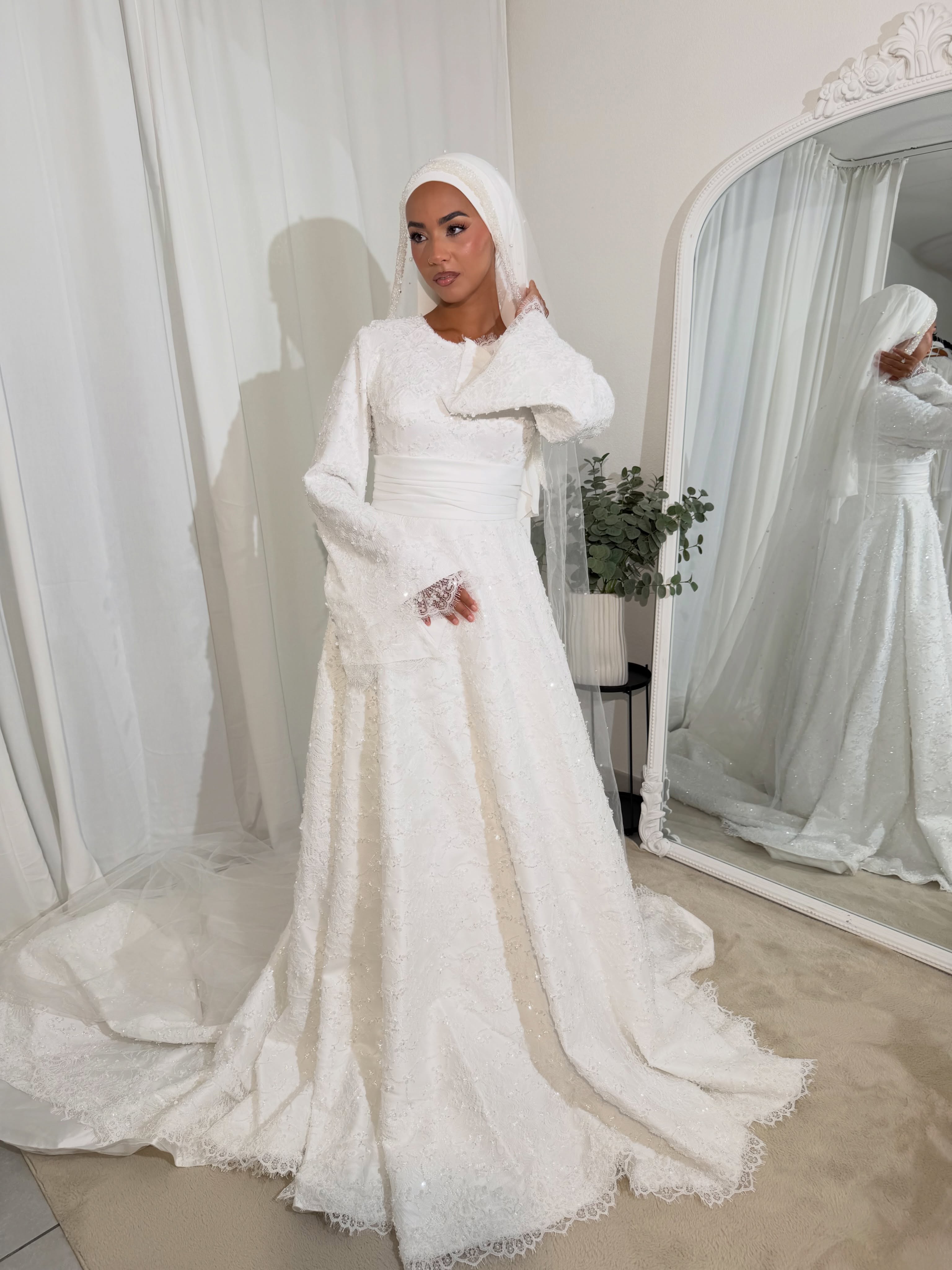 Wedding Dress Long Sleeve Robe